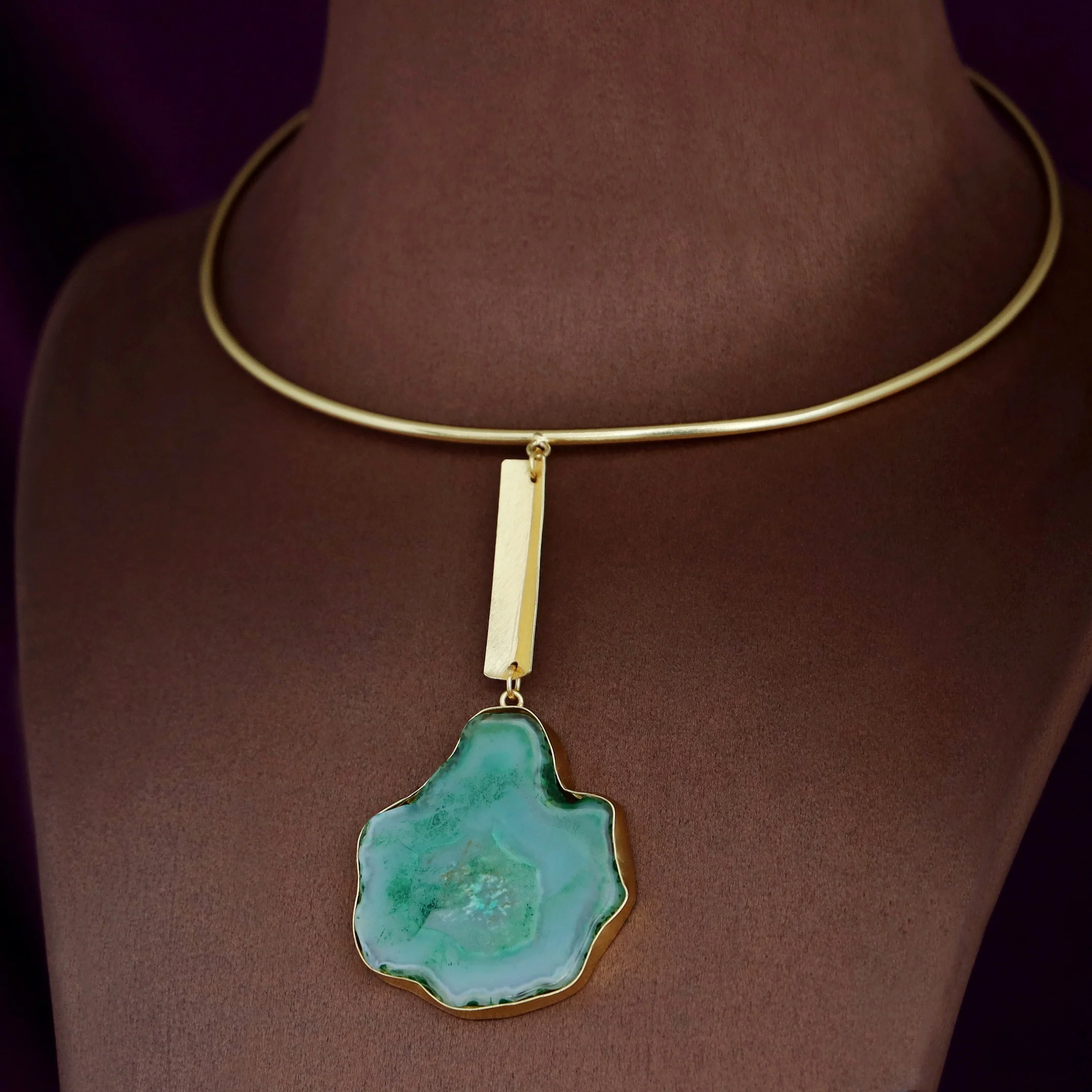 Lovica Golden Agate Stone Neck Cuff - Image 2
