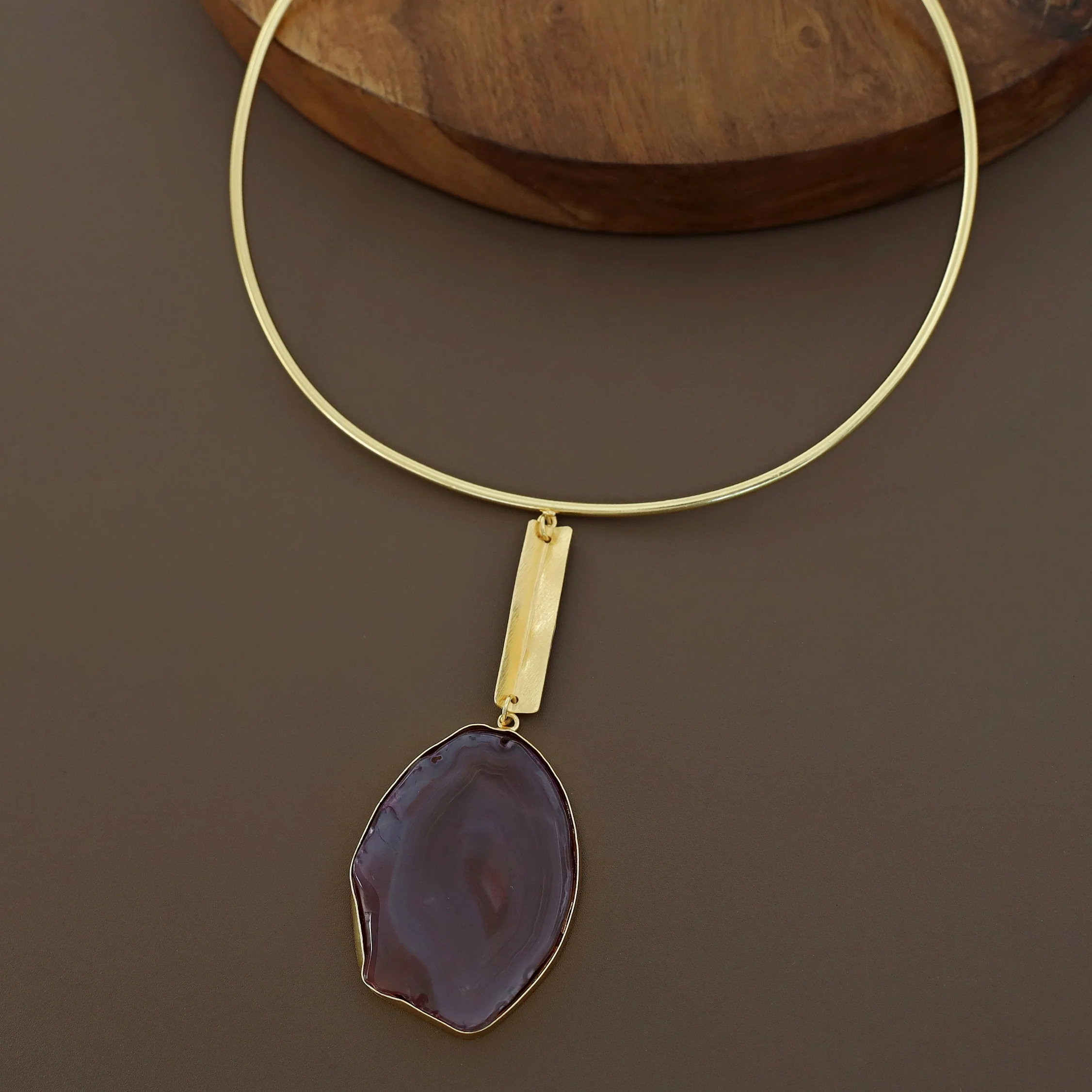Lovica Golden Agate Stone Neck Cuff - Image 4