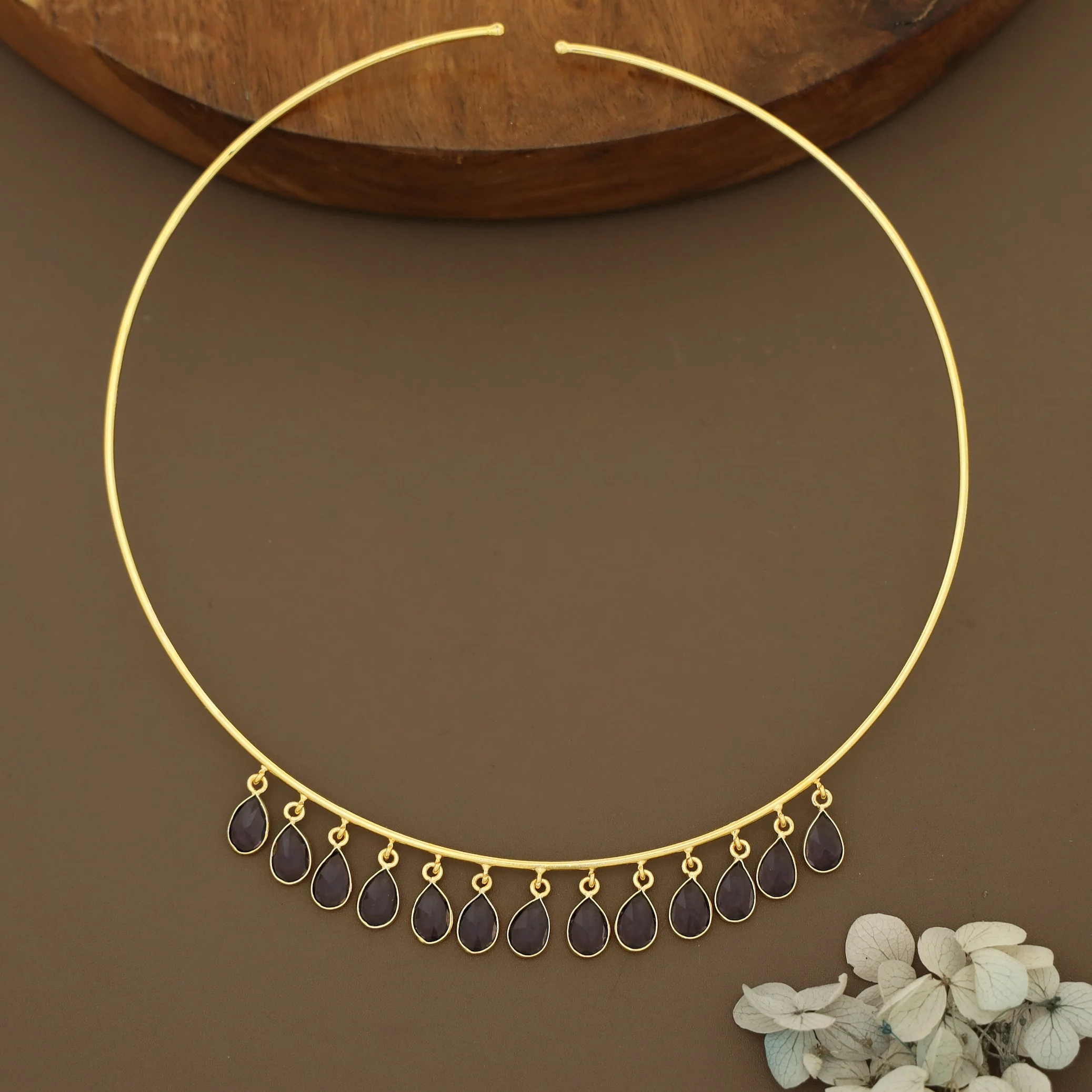 Lyanna Golden Drop Glossy Stone Neck Cuff - Image 7