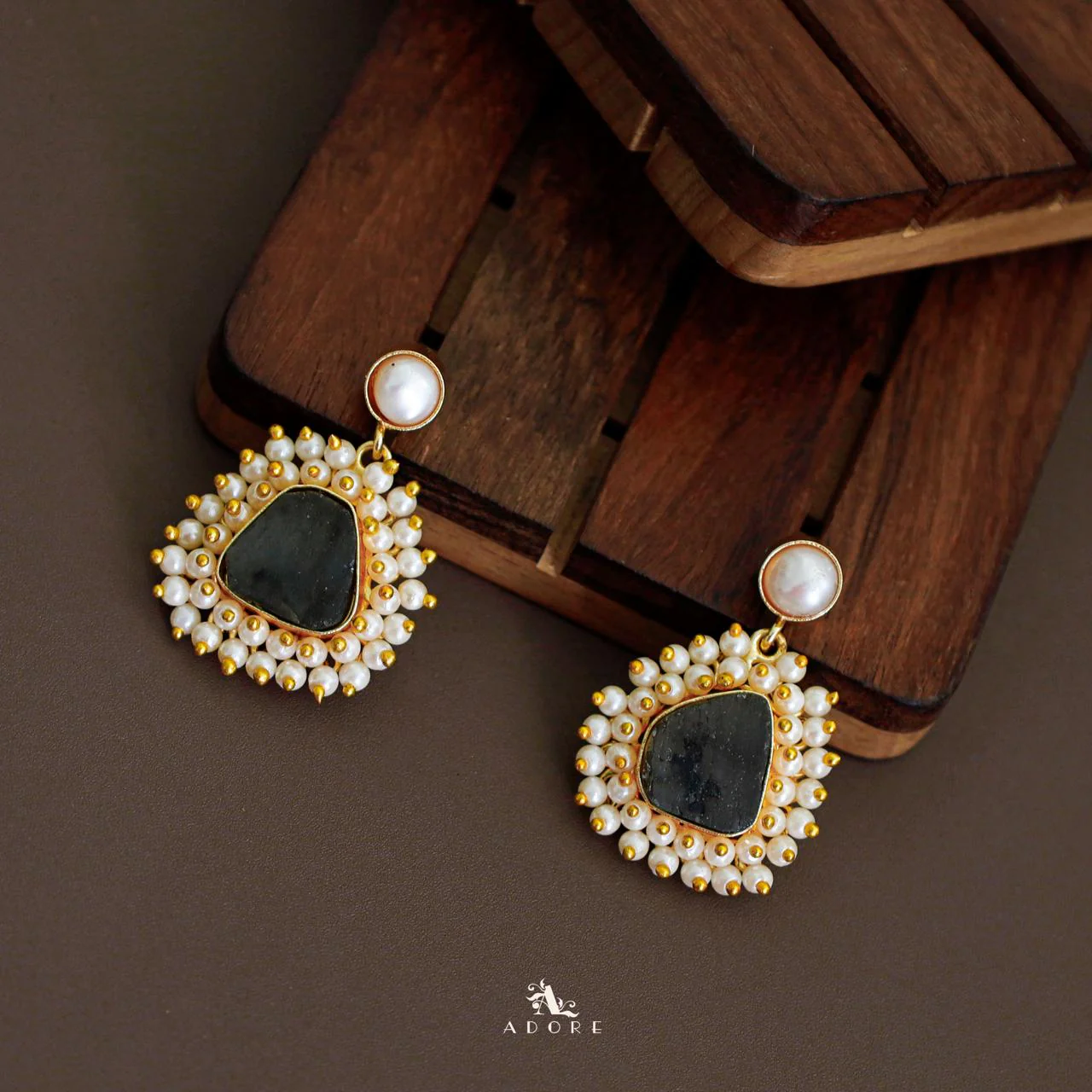 Lydia Raw Stone Pearl Earring - Image 10