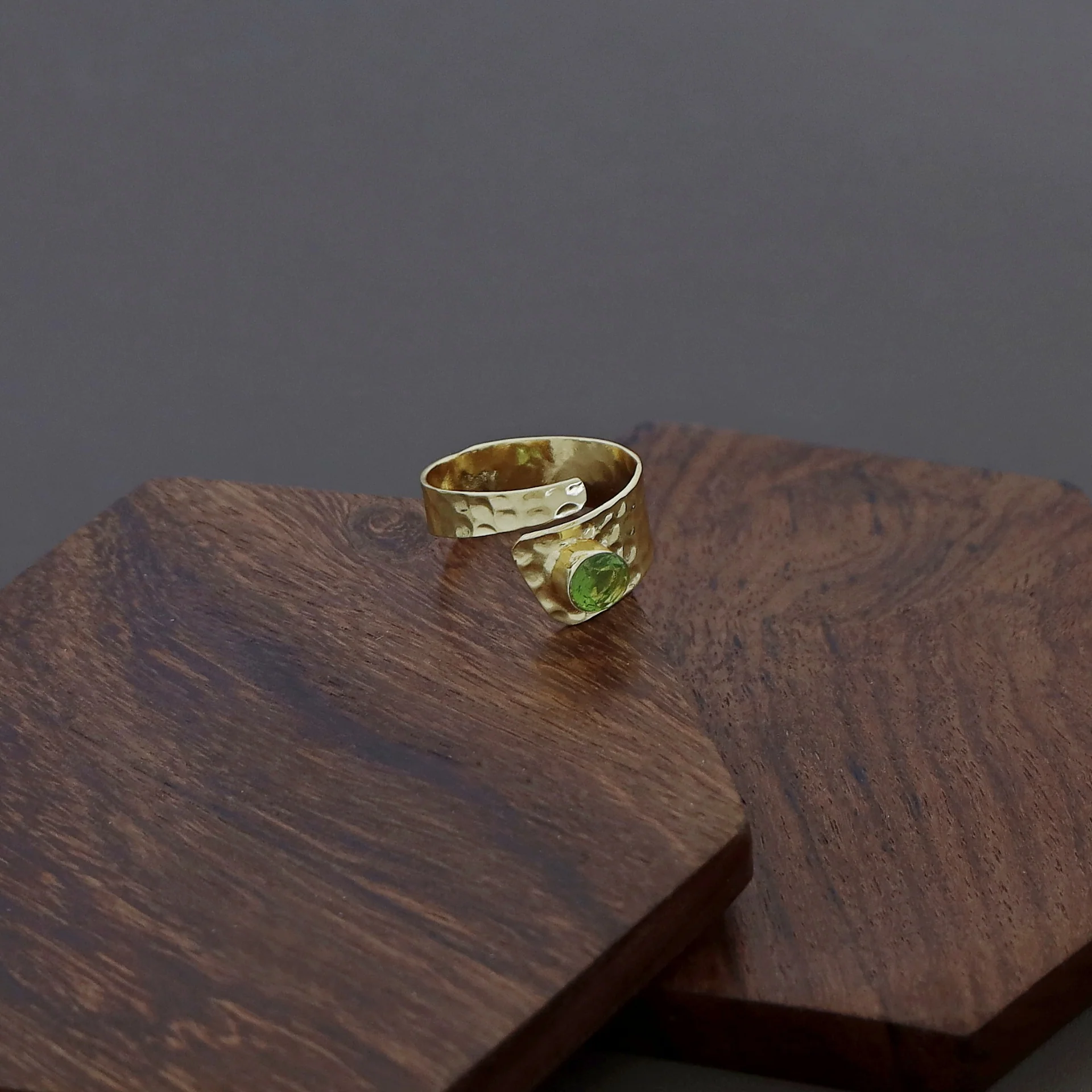Maadhu Golden Hammered Glossy Ring - Image 10