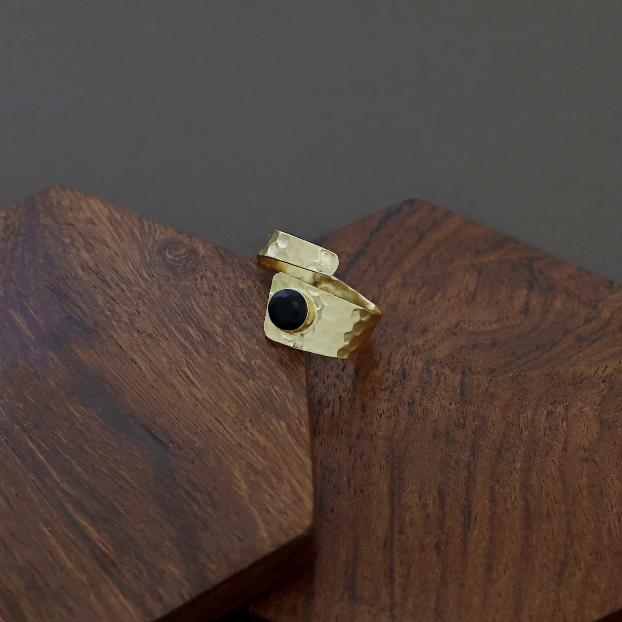 Maadhu Golden Hammered Glossy Ring - Image 2