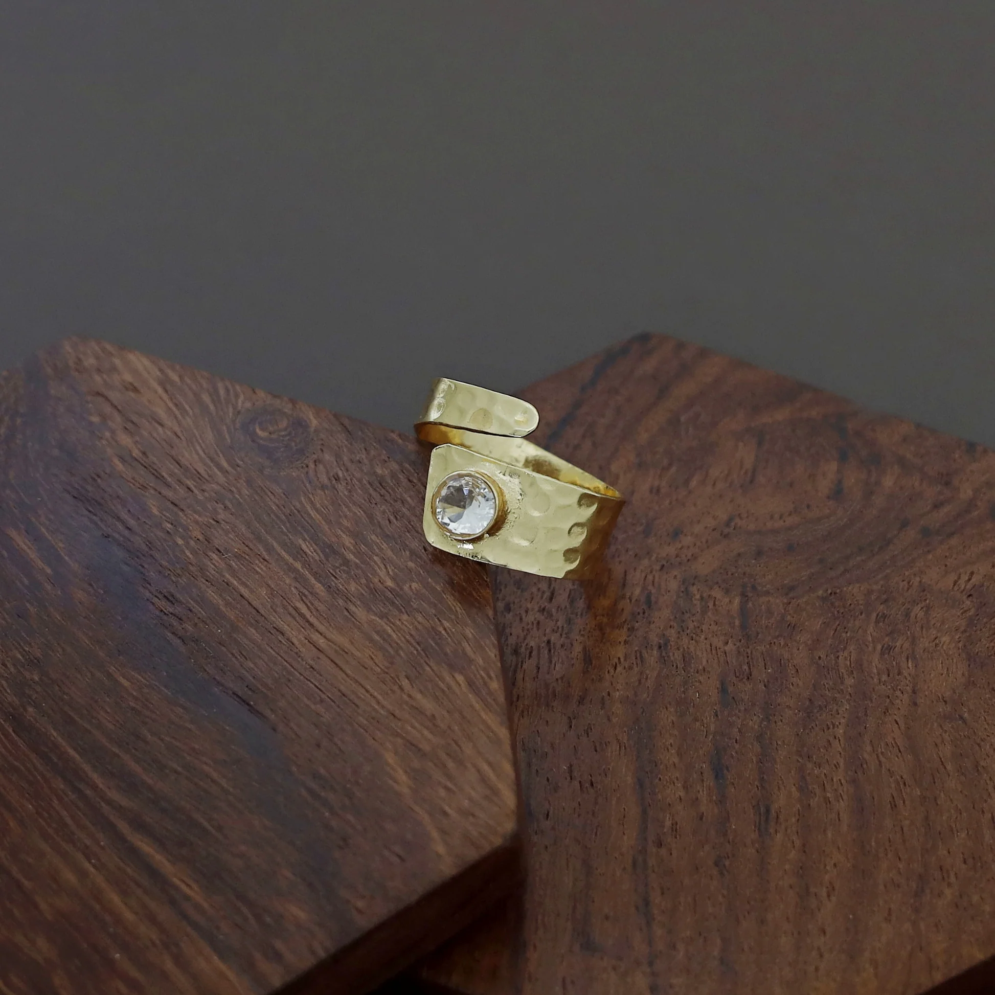 Maadhu Golden Hammered Glossy Ring - Image 6