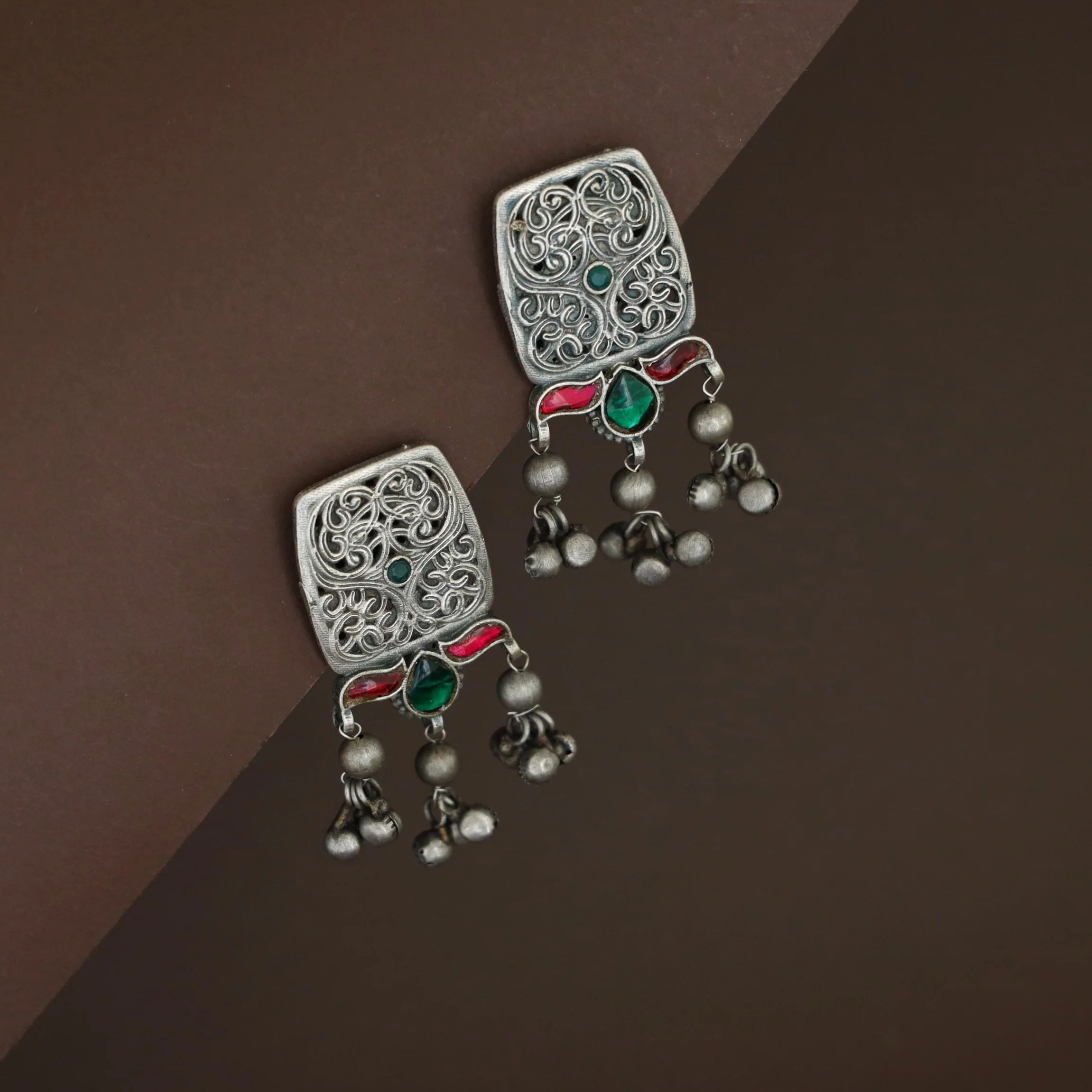 Mabilia Antique Jadau Ghungroo Earring - Image 2
