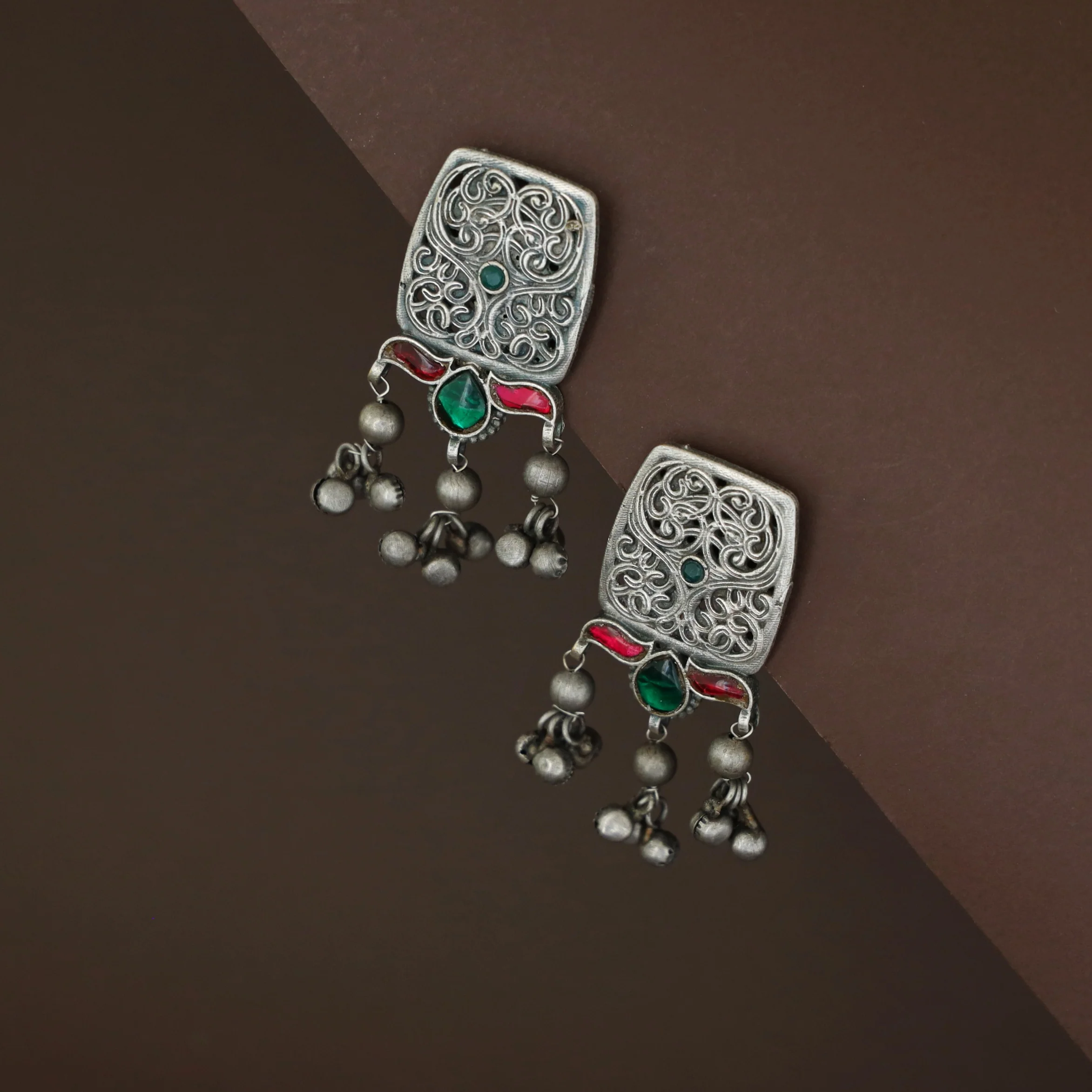 Mabilia Antique Jadau Ghungroo Earring - Image 3