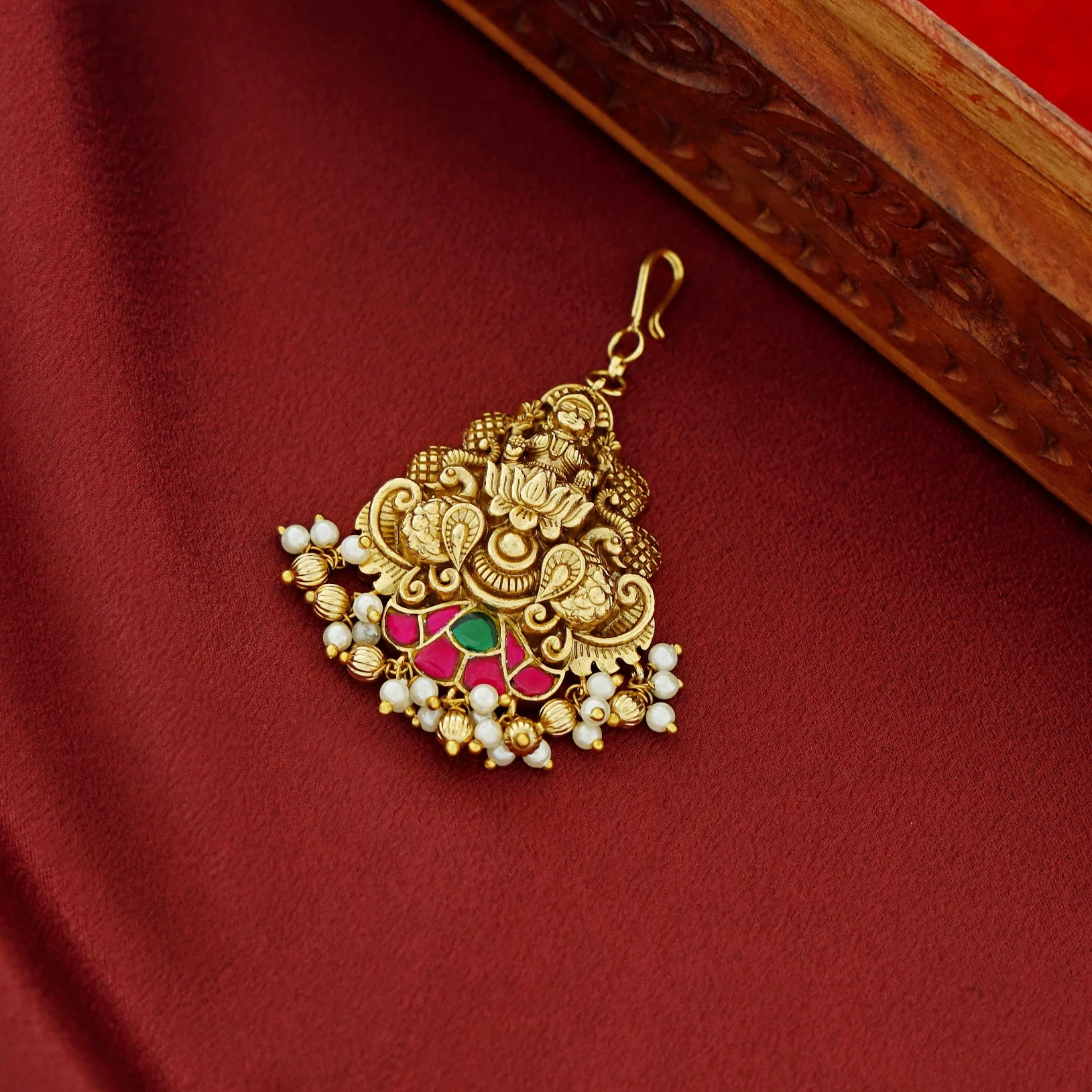 Madanika Devi Mayura Pearl Tikka - Image 3