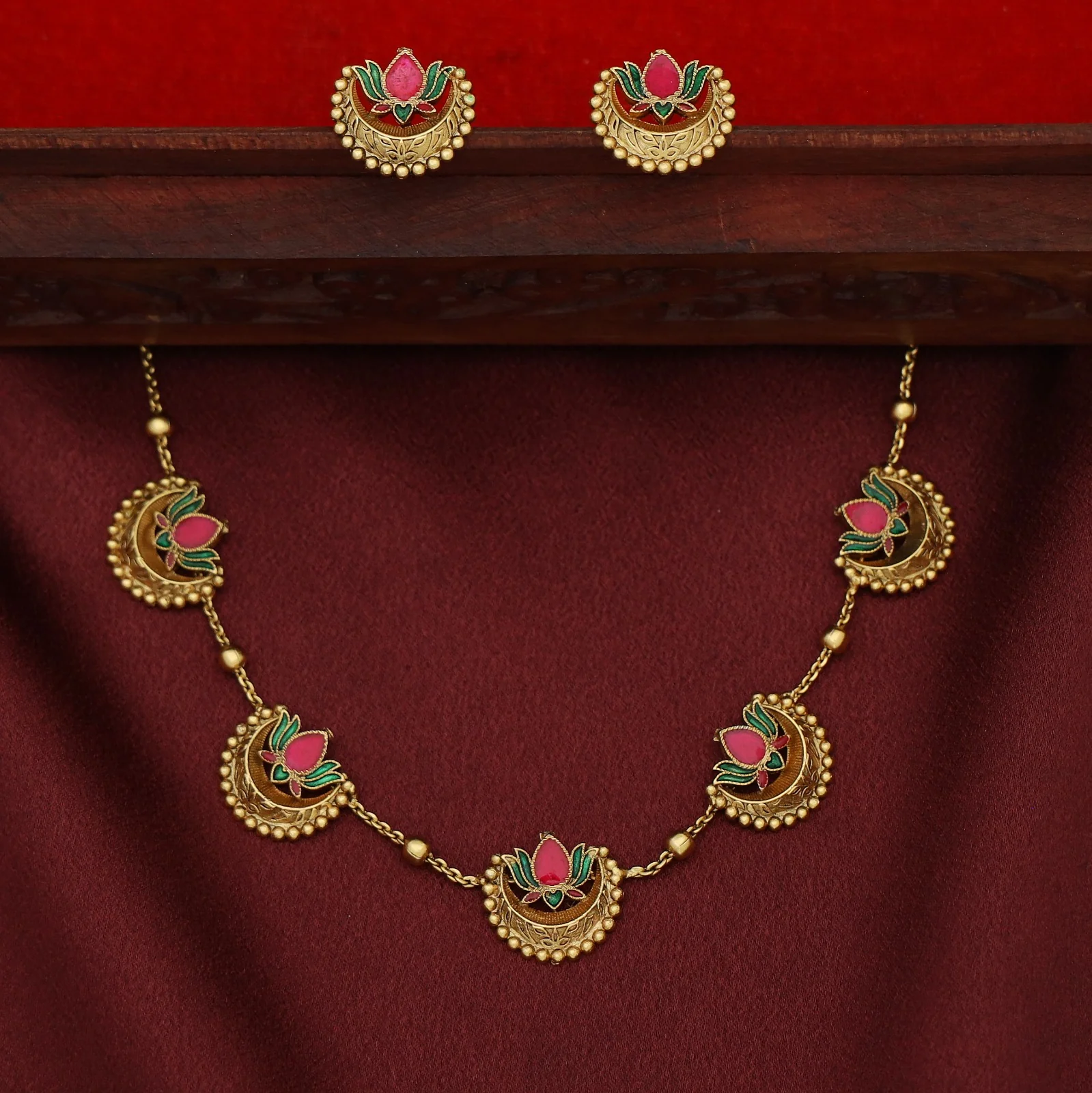 Maitreyi Padma Half Moon Short Neckpiece With Earring - Image 3