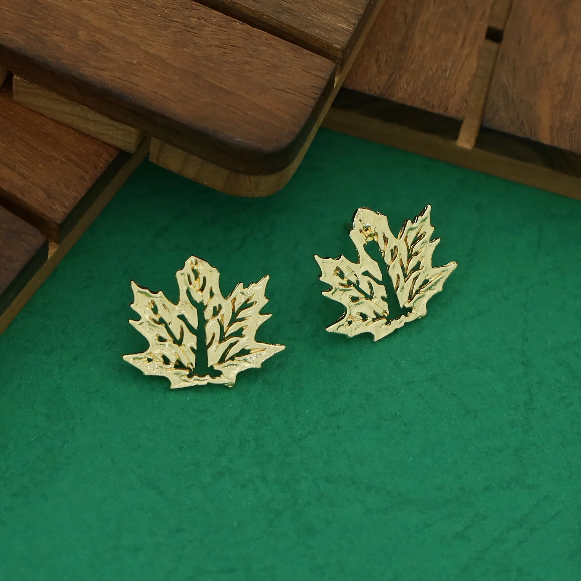 Mana Maple Leaf Earring - Image 3
