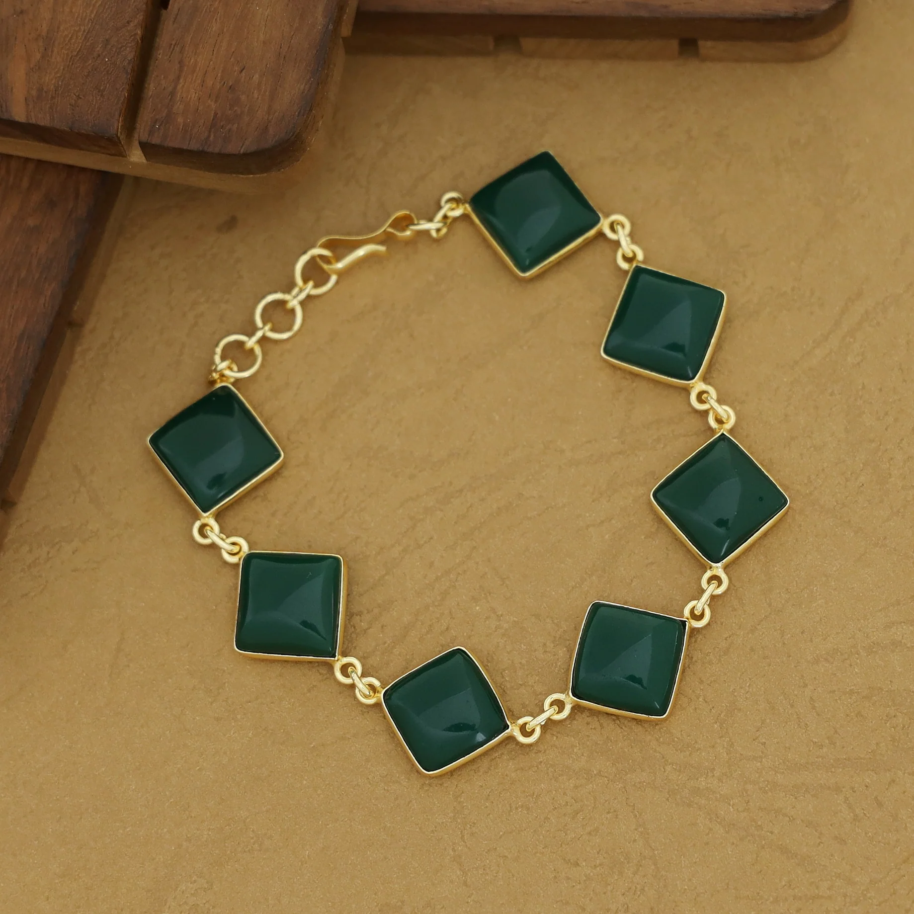 Maninga Diamond Glossy Bracelet - Image 12