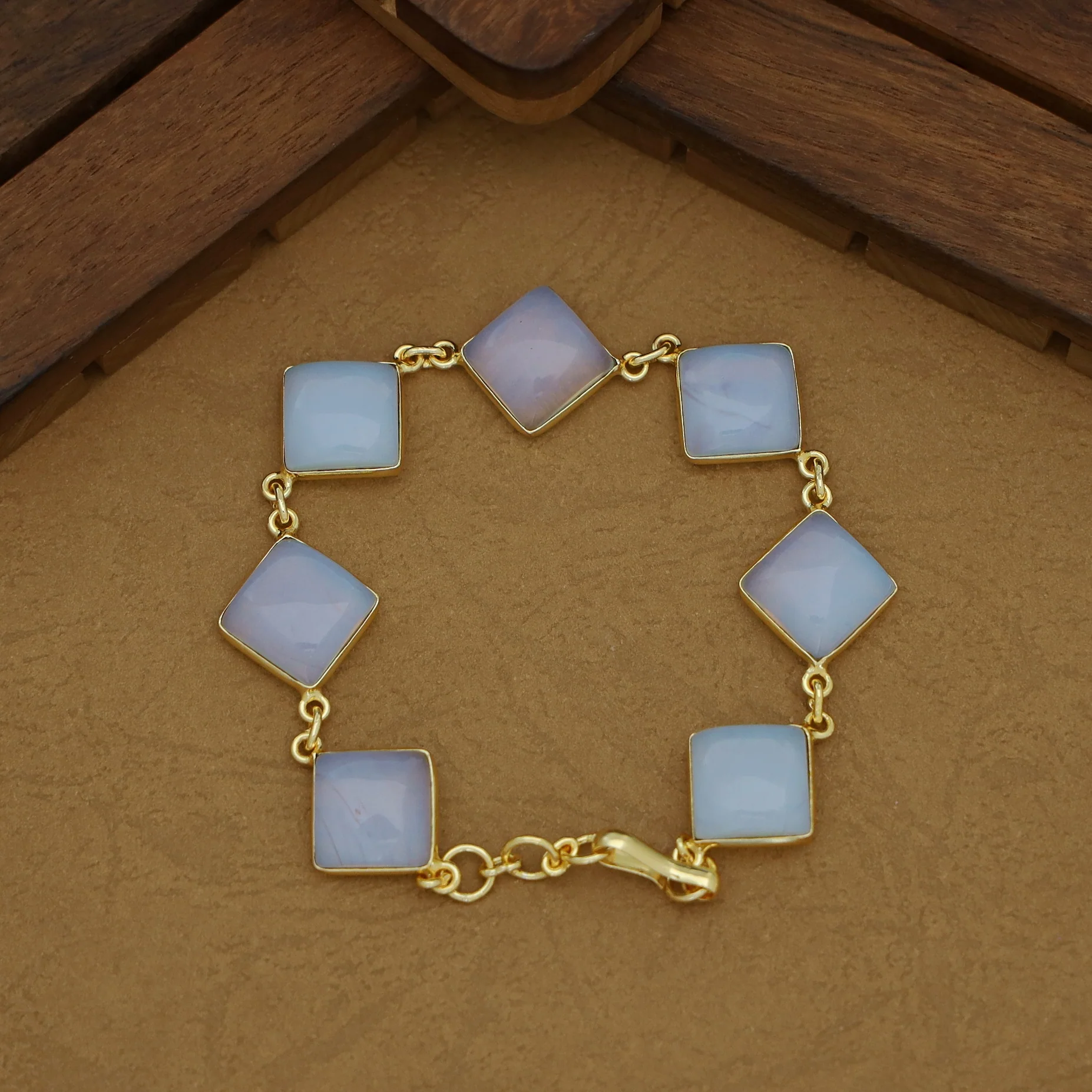 Maninga Diamond Glossy Bracelet - Image 6