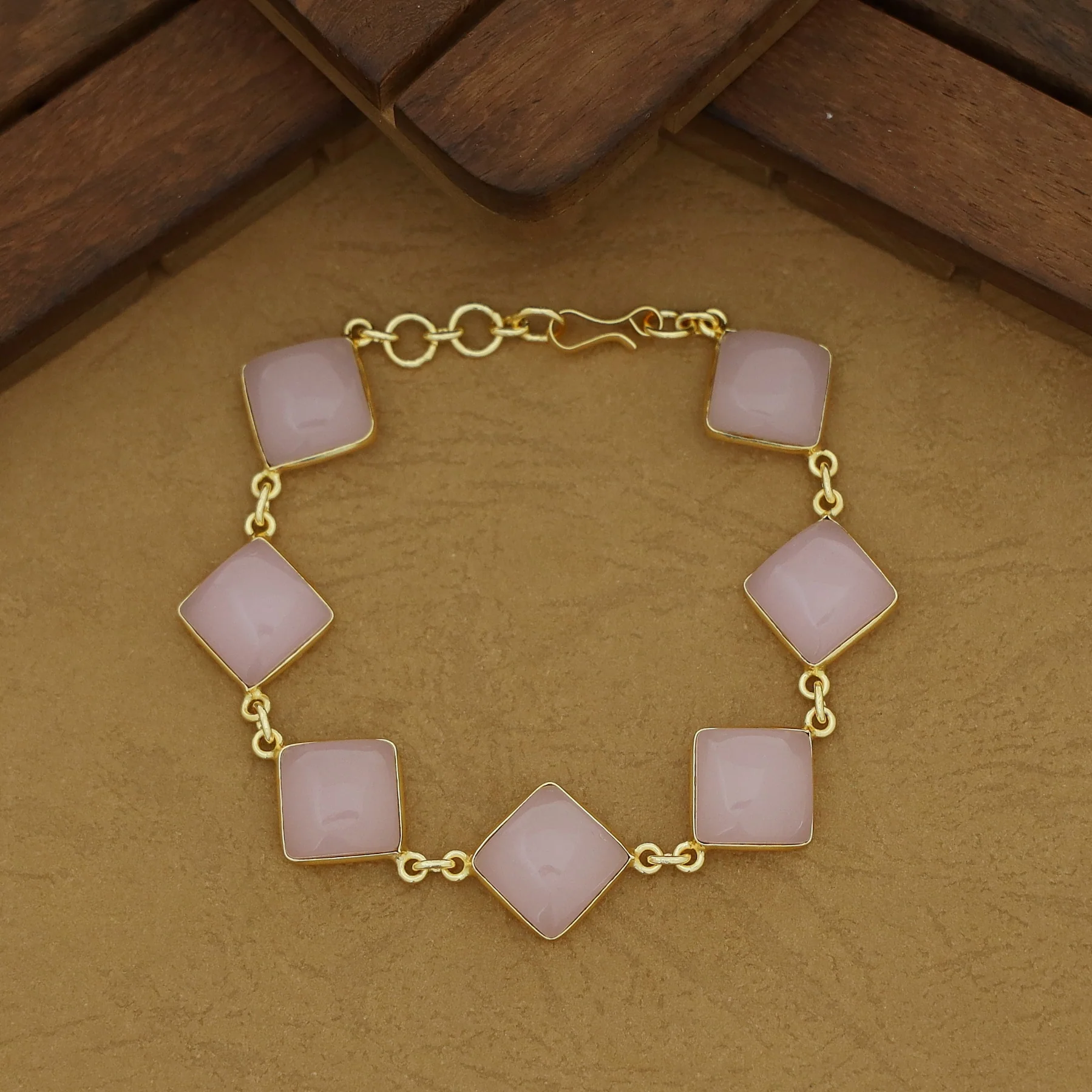 Maninga Diamond Glossy Bracelet - Image 9