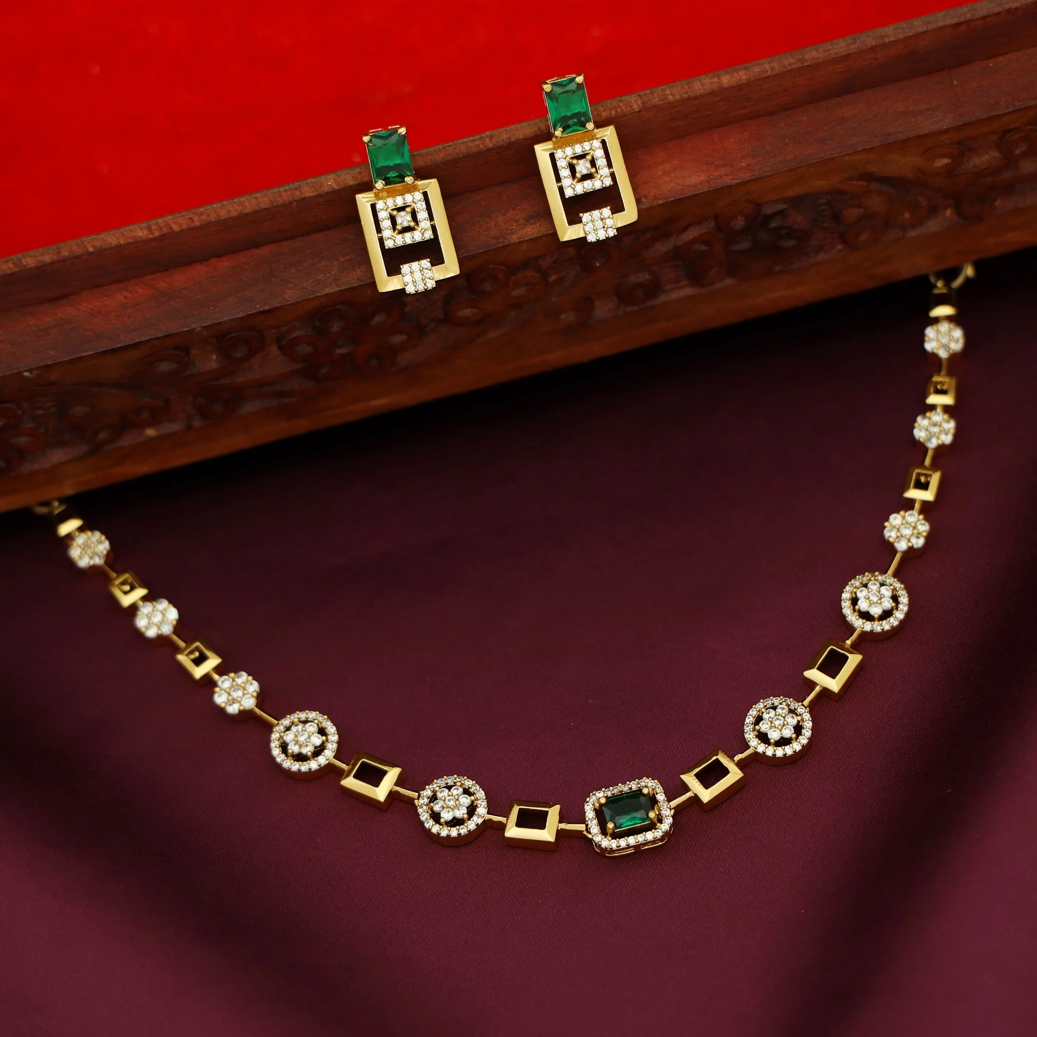 Manisha AD Stone Floral Rectangle Short Neckpiece With Earring - Image 4