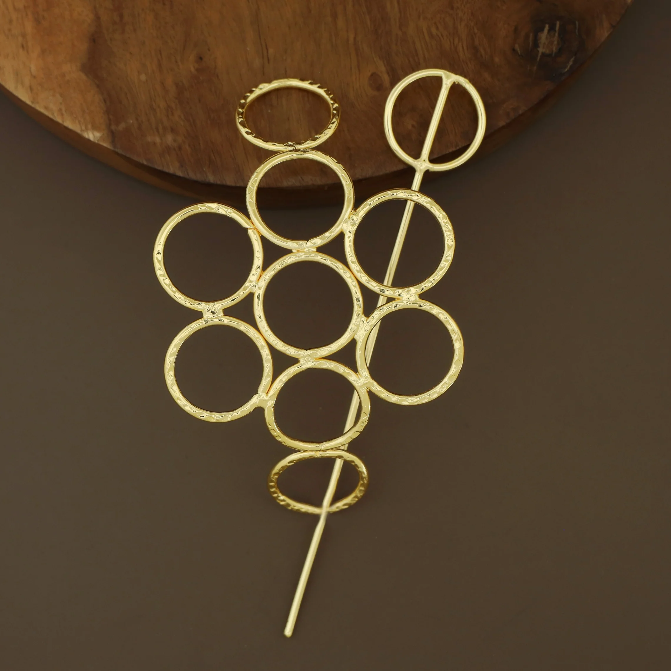 Manya Hammered 9 Circle Hair Pin - Image 5