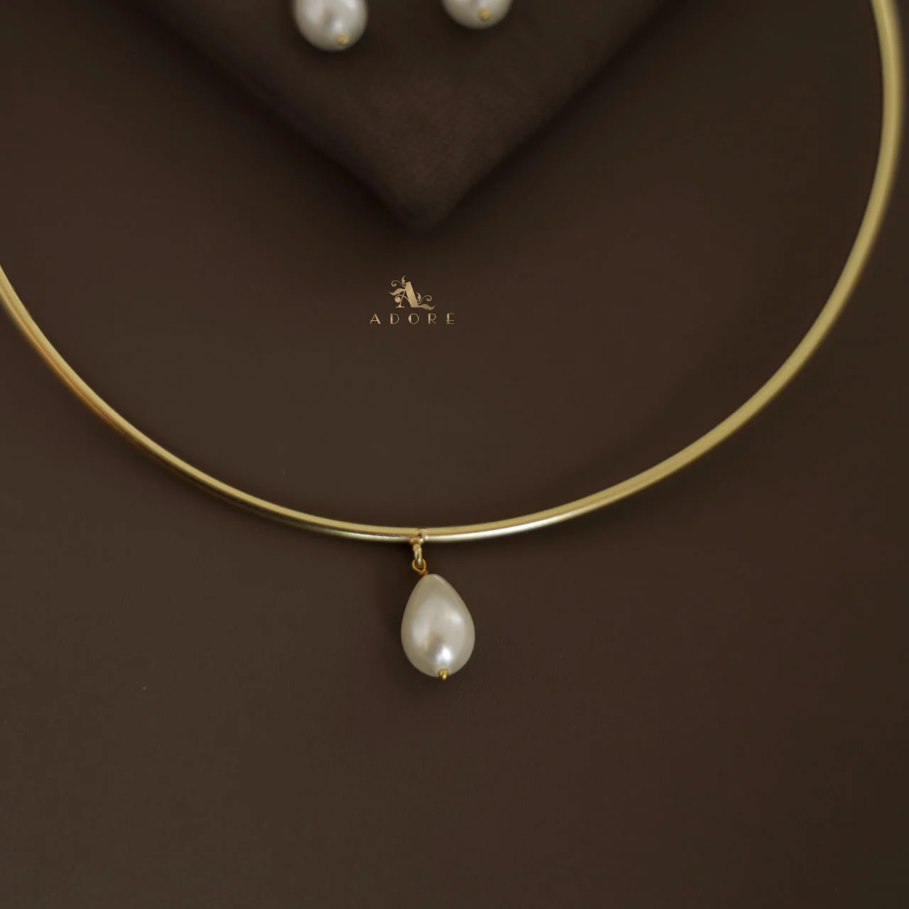 Margaret Pearl Neck Cuff With Earring - Image 5