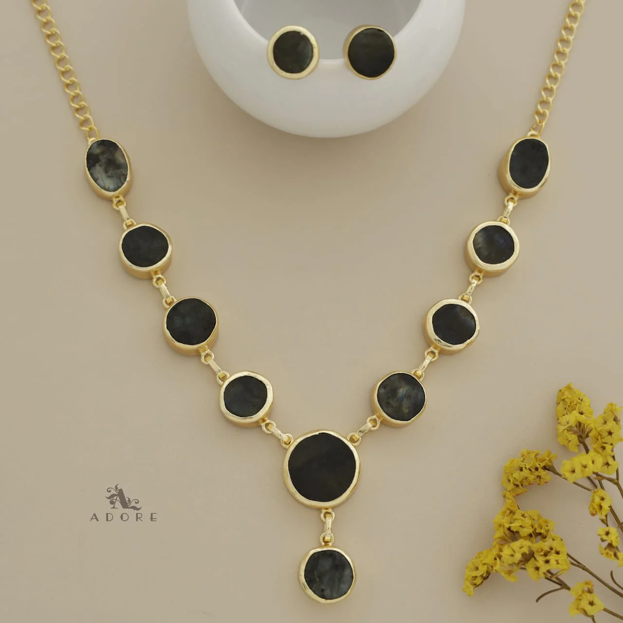 Marleigh Raw Stone Neckpiece With Stud - Image 16