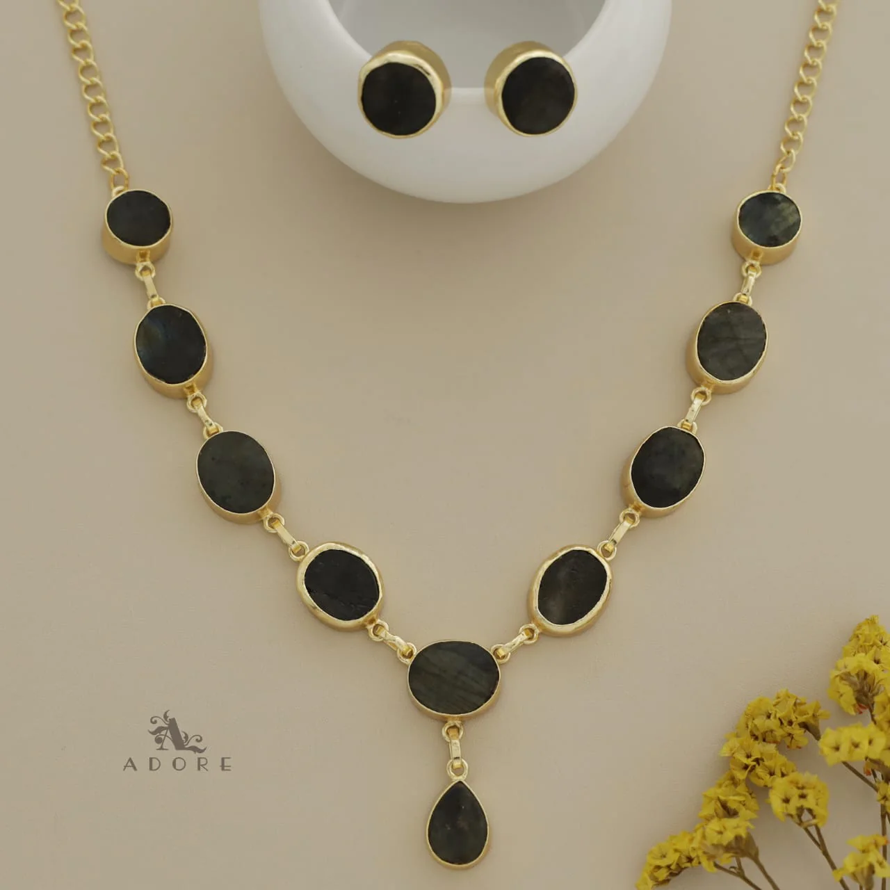 Marleigh Raw Stone Neckpiece With Stud - Image 20