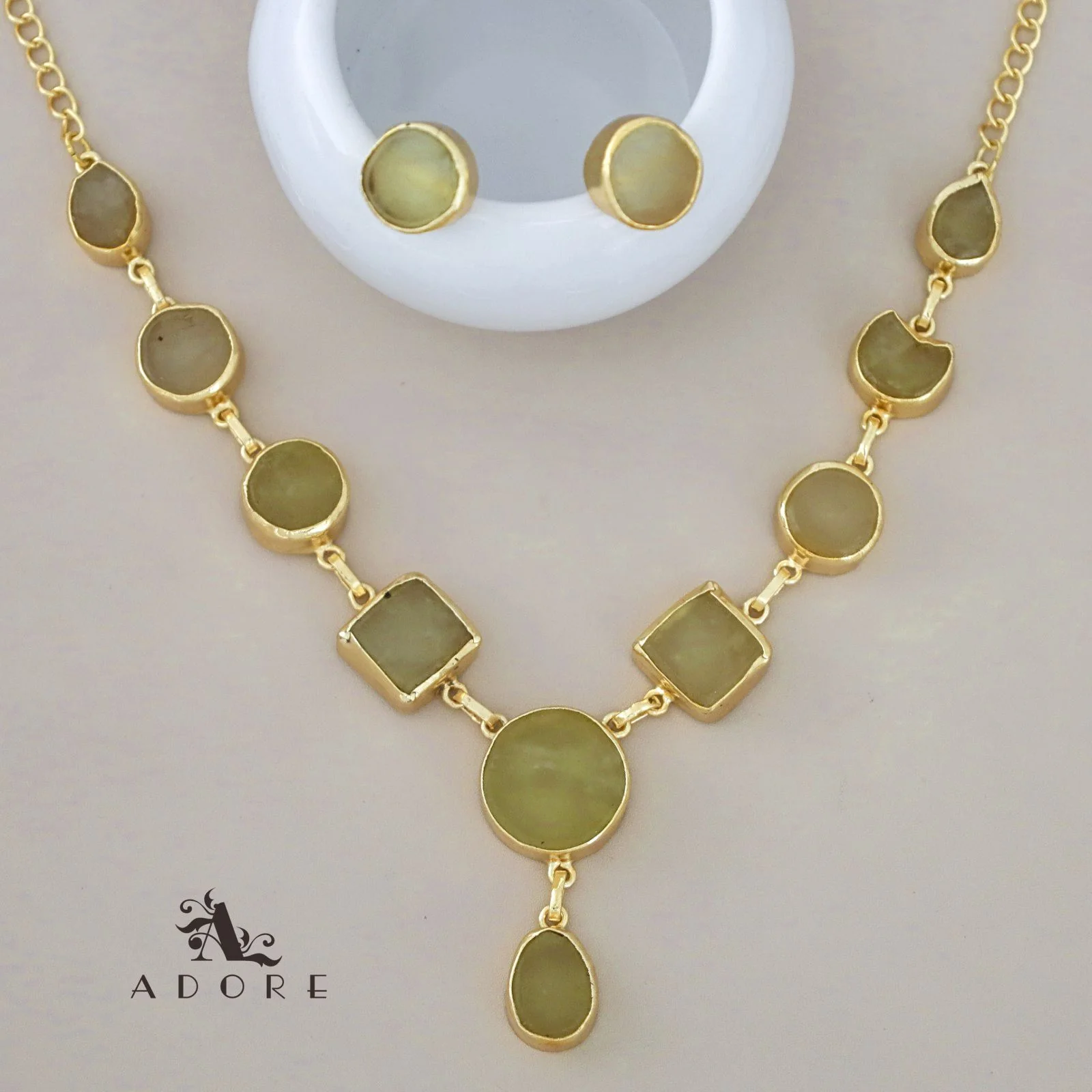 Marleigh Raw Stone Neckpiece With Stud - Image 22
