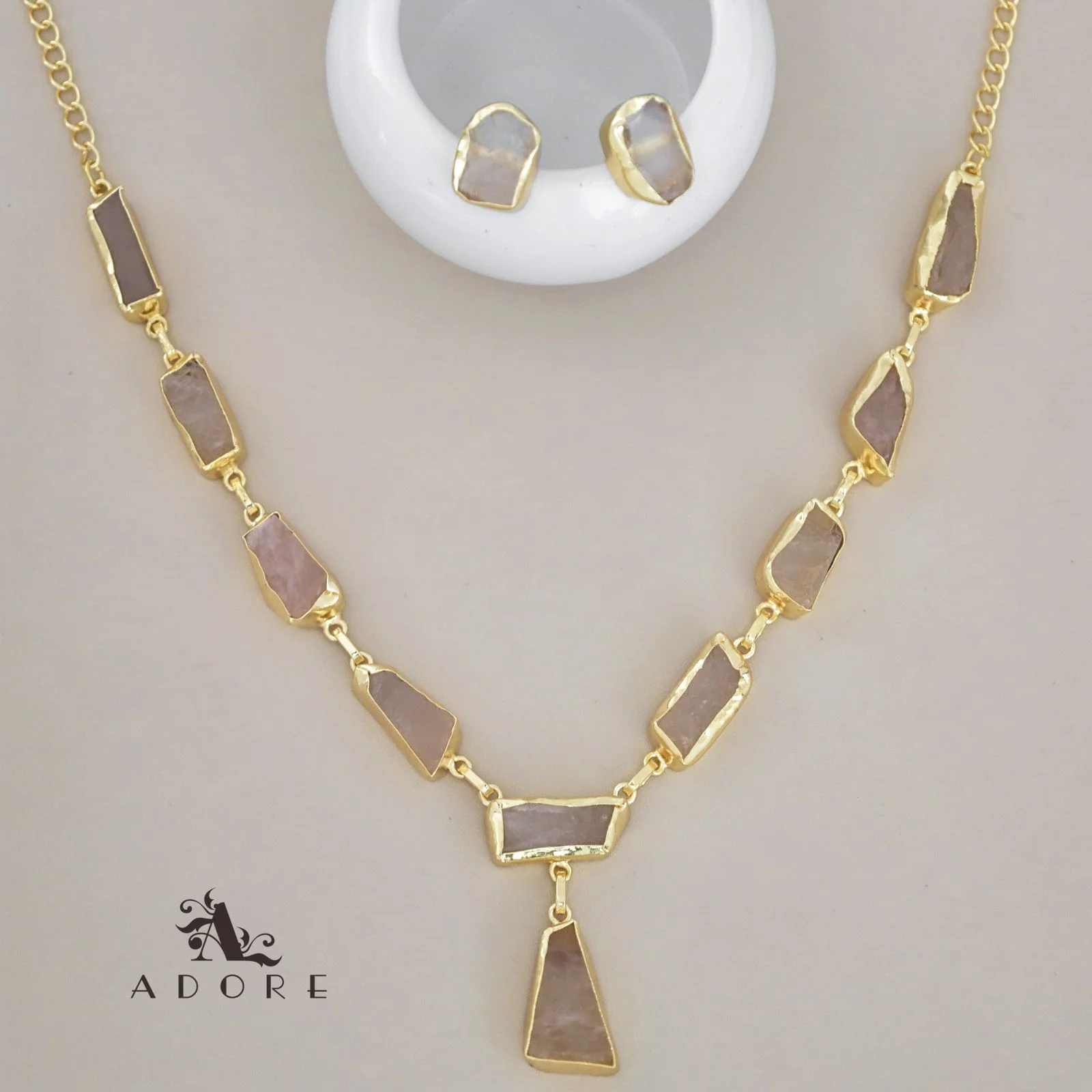 Marleigh Raw Stone Neckpiece With Stud - Image 25