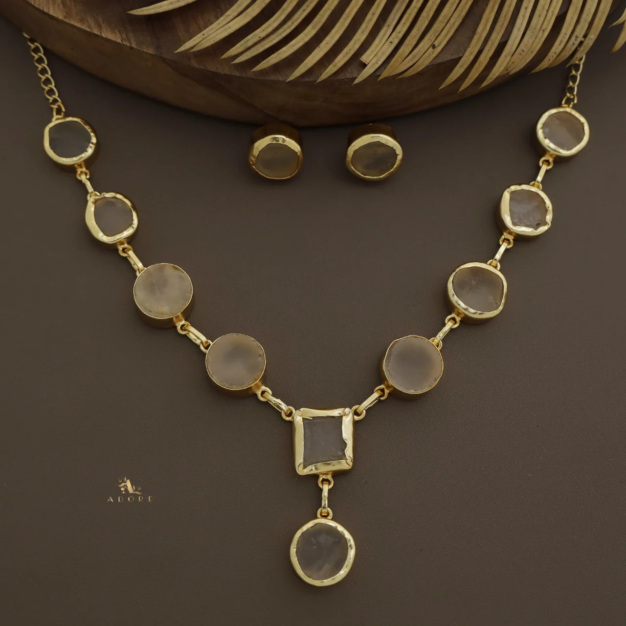 Marleigh Raw Stone Neckpiece With Stud - Image 5