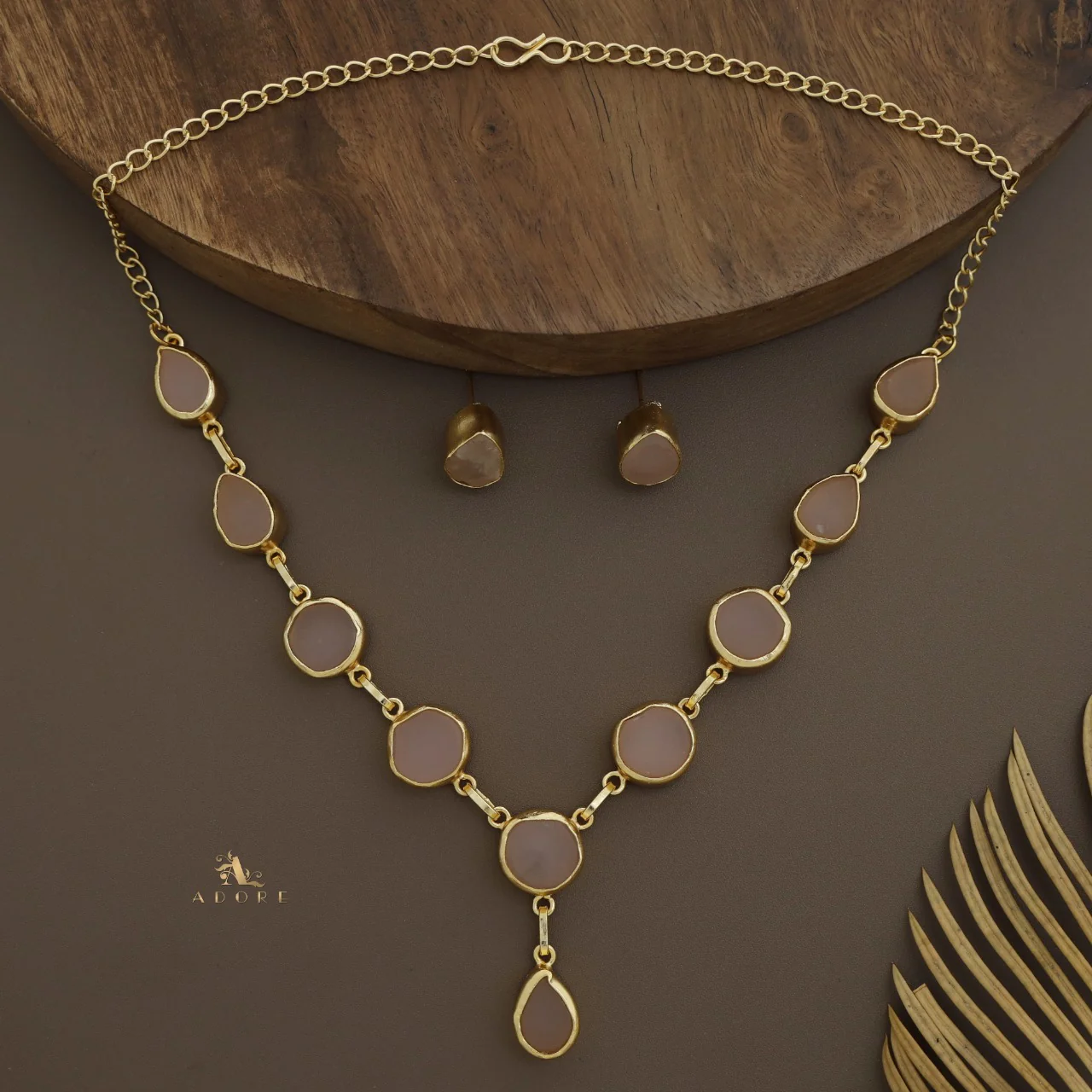 Marleigh Raw Stone Neckpiece With Stud - Image 9