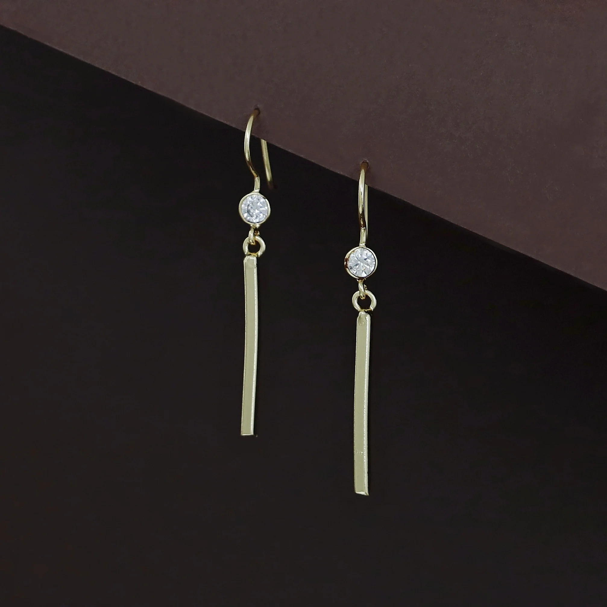 Marline Golden Sticky Glossy Round Drop - Image 10