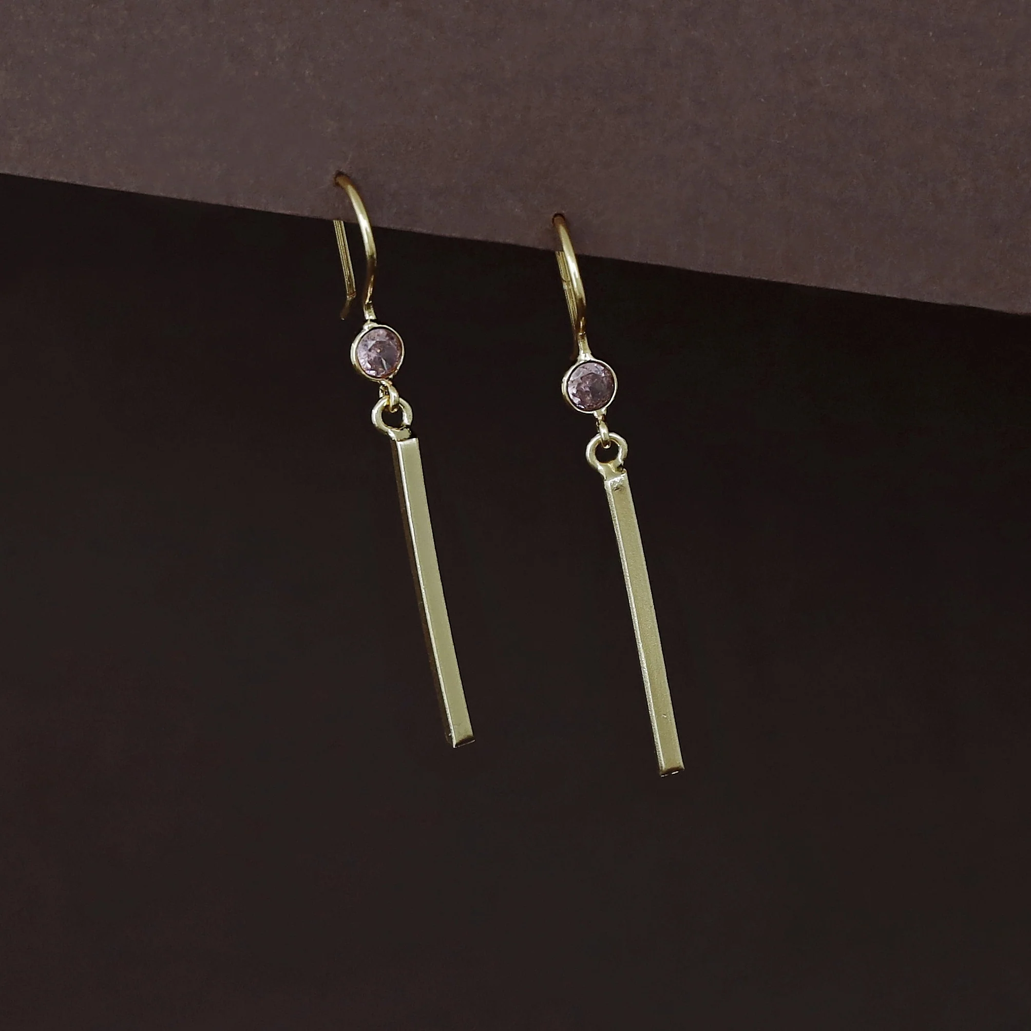 Marline Golden Sticky Glossy Round Drop - Image 13