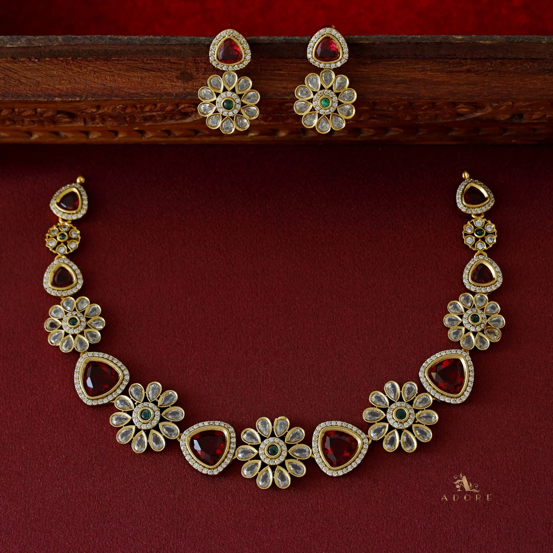 Premium Curvy Triangle Flower Neckpiece With Earring - Image 2