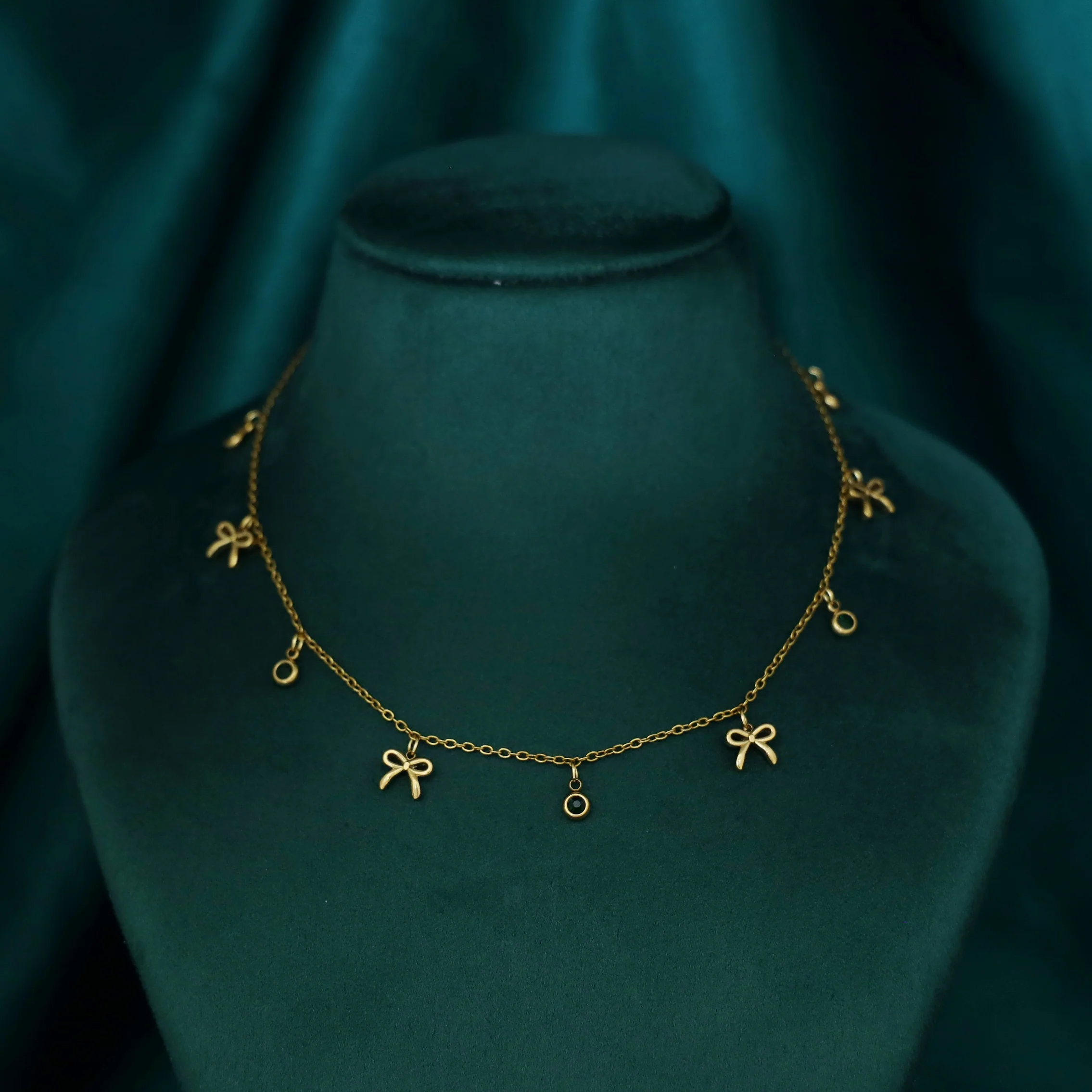 Mavis Bow Mini Glossy Neckpiece - Image 3