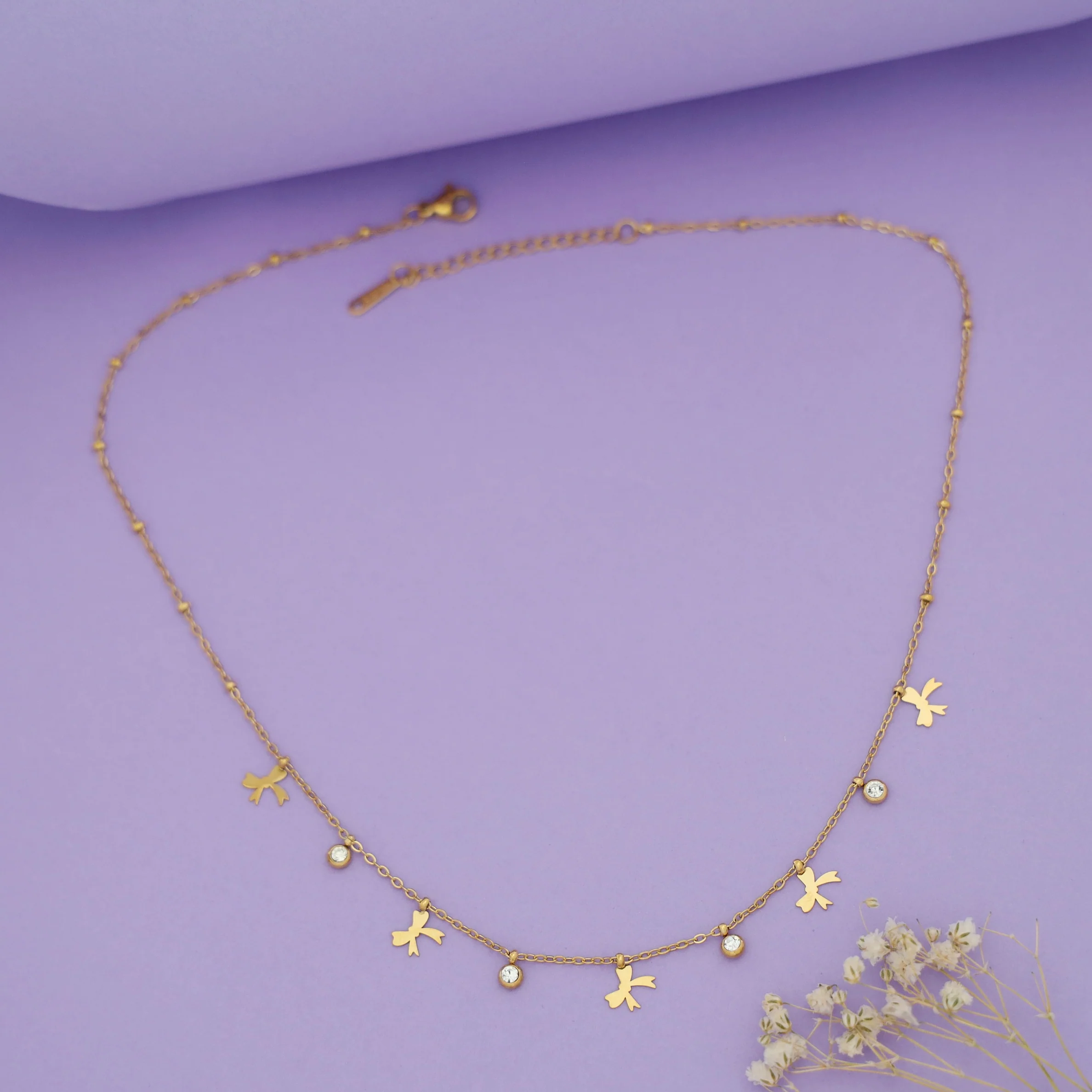 Mavis Ribbon Mini Glossy Neckpiece - Image 4