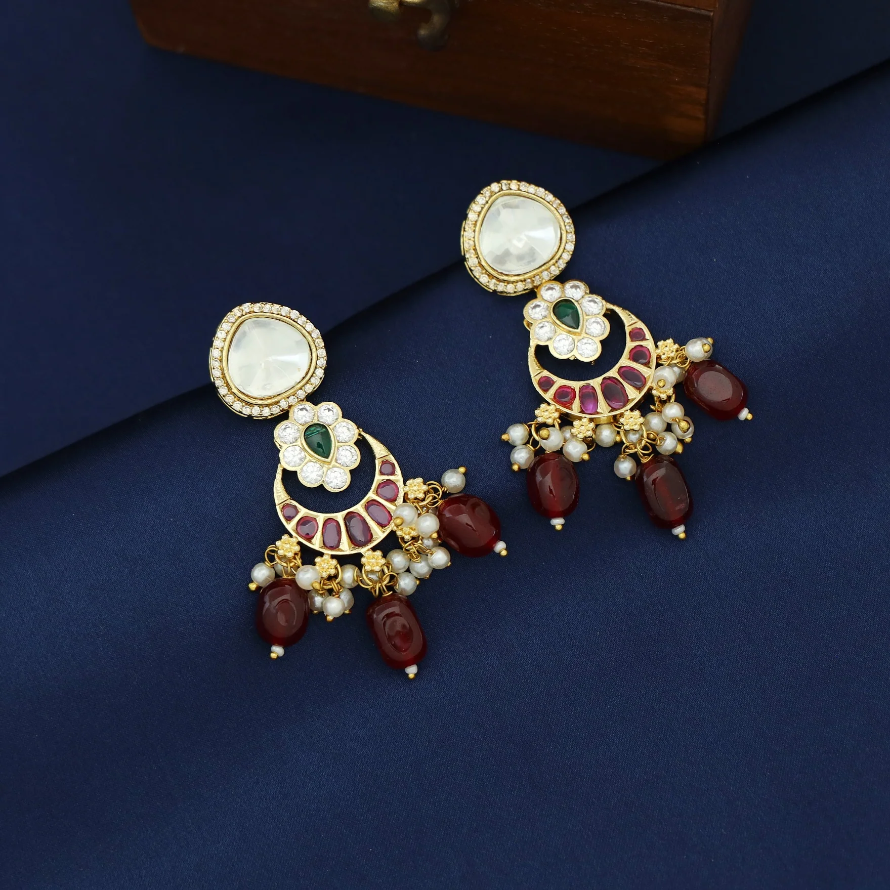 Mayyiza Beaded Pearl Polki Kundan Earring - Image 2