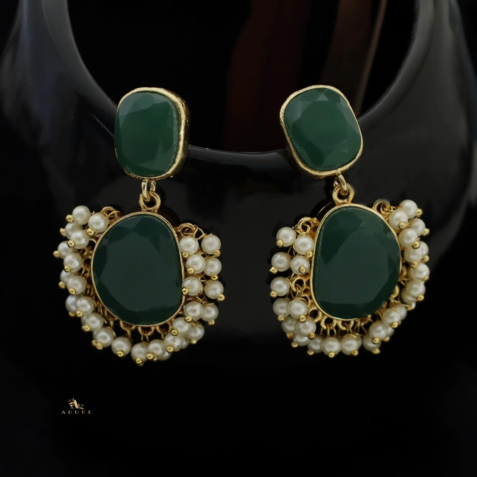 Meara Glossy Cluster Pearl Earring - Image 6