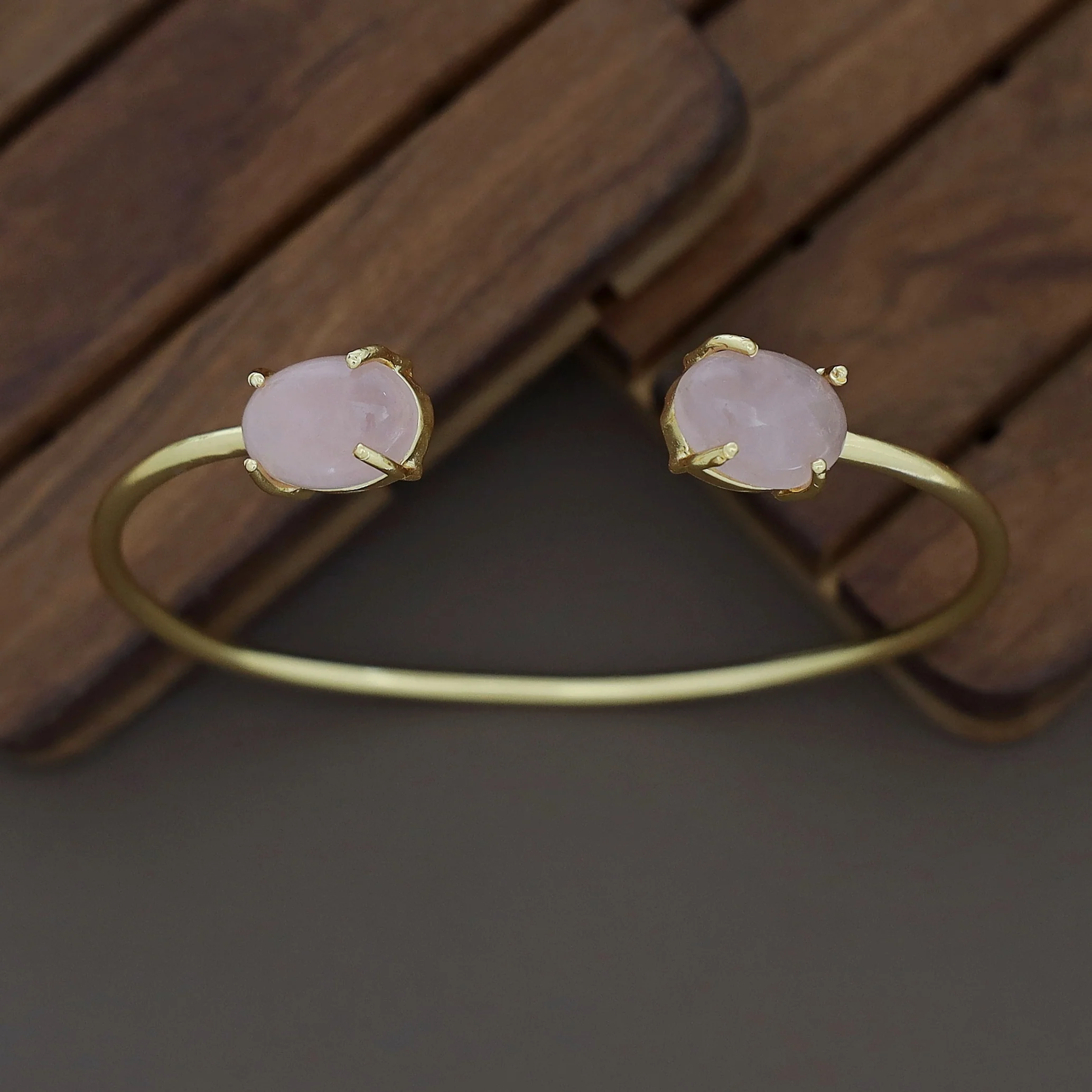 Mebal Golden Dual Oval Natural Stone Claw Bangle - Image 2