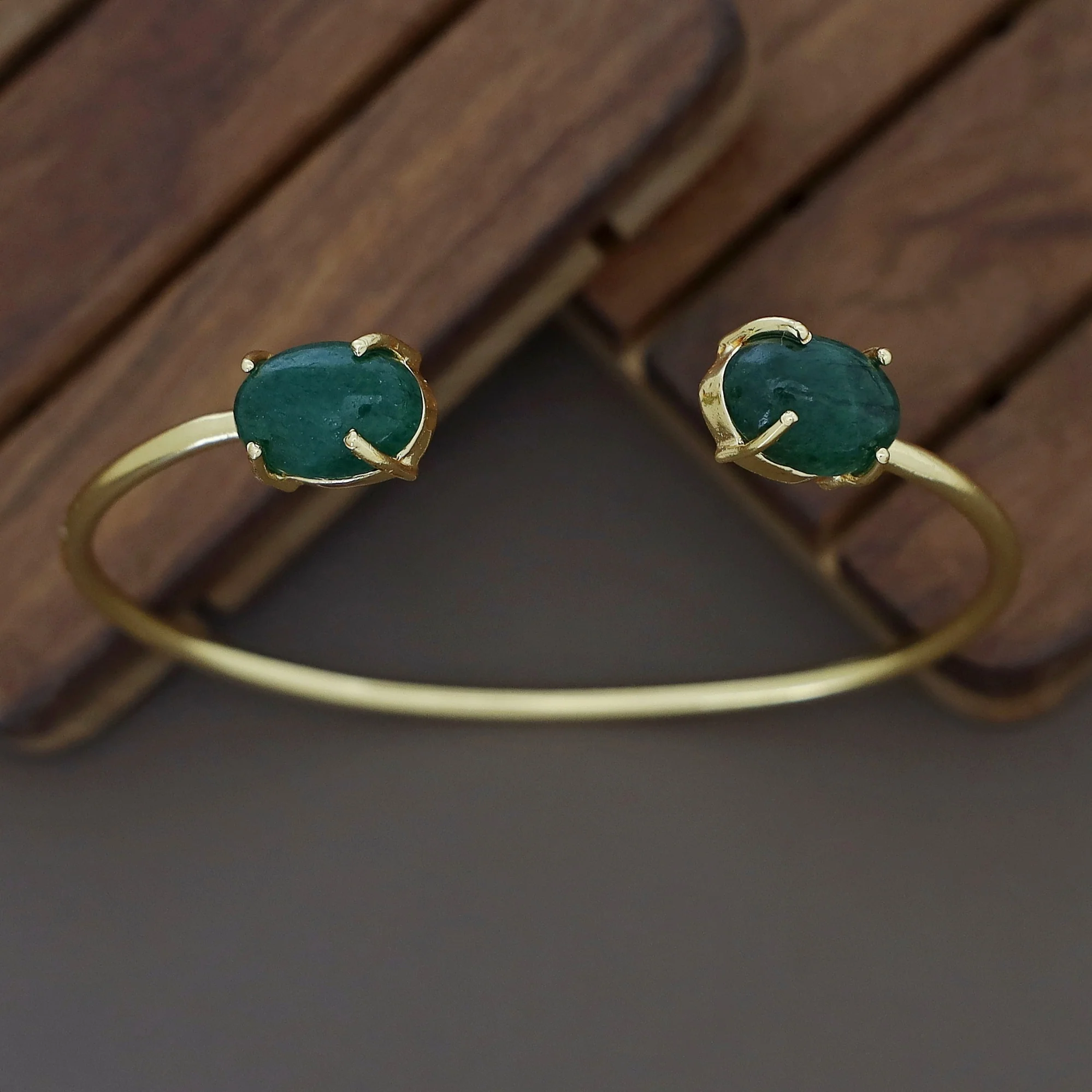 Mebal Golden Dual Oval Natural Stone Claw Bangle - Image 5