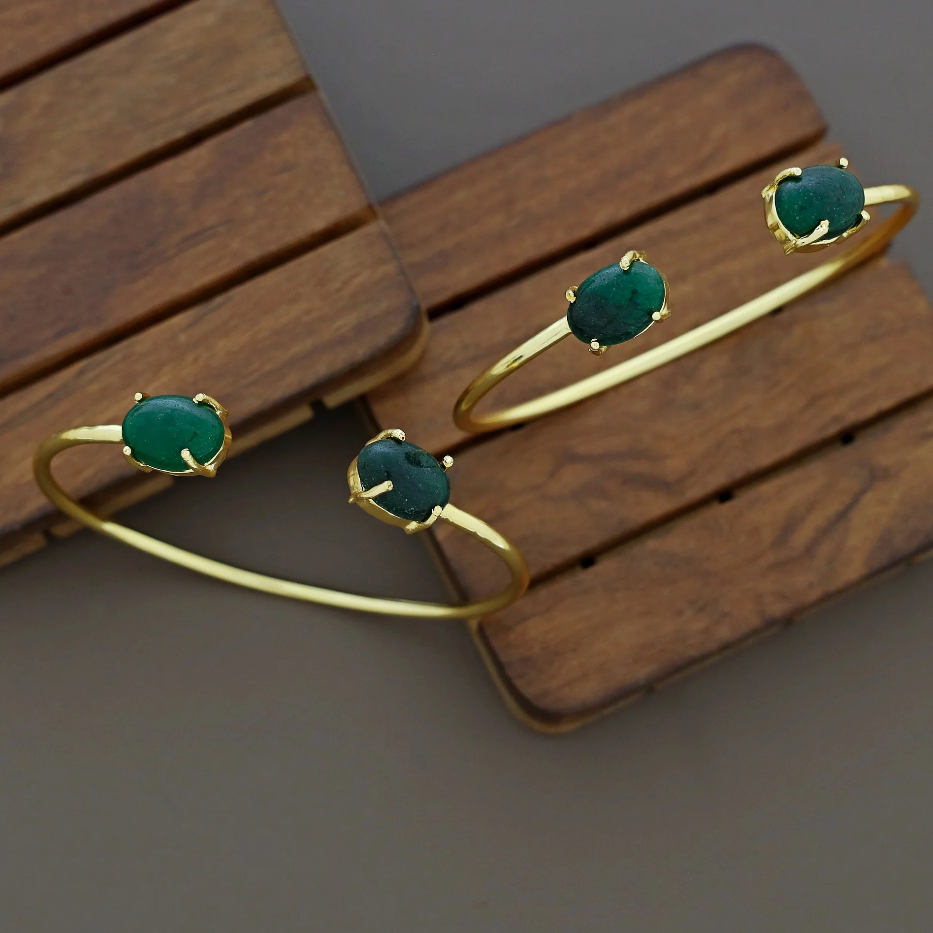 Mebal Golden Dual Oval Natural Stone Claw Bangle - Image 8