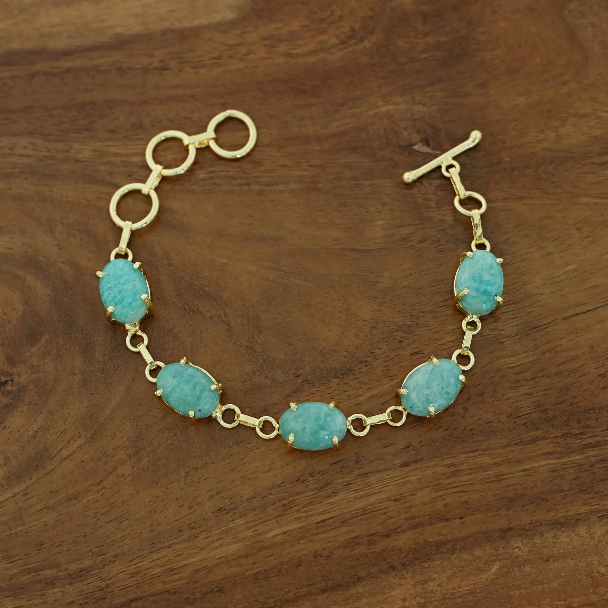 Mebal Golden Oval Natural Stone Claw Bracelet - Image 10