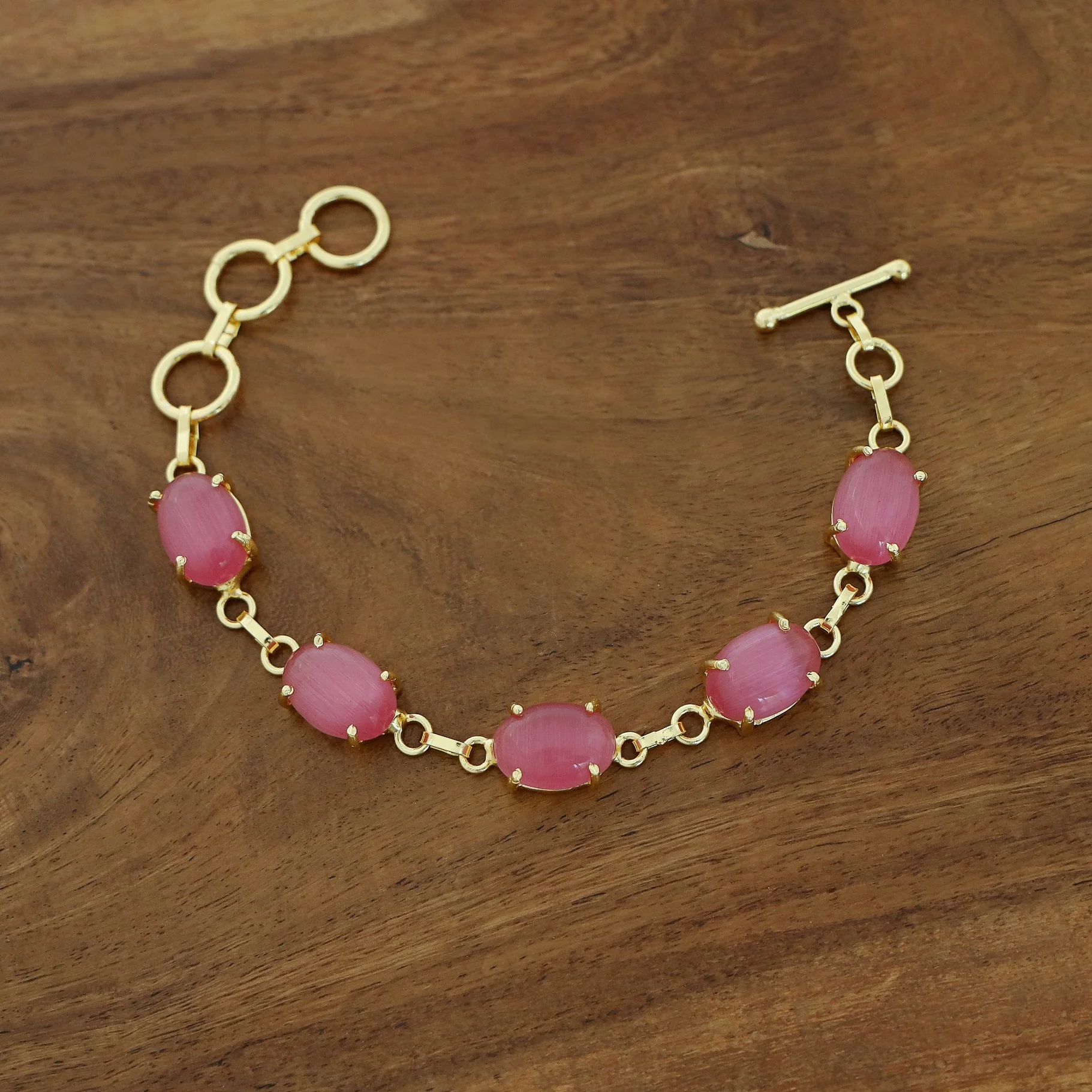 Mebal Golden Oval Natural Stone Claw Bracelet - Image 13