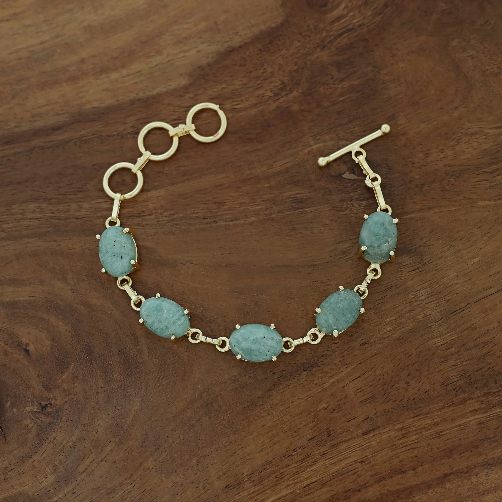 Mebal Golden Oval Natural Stone Claw Bracelet - Image 3
