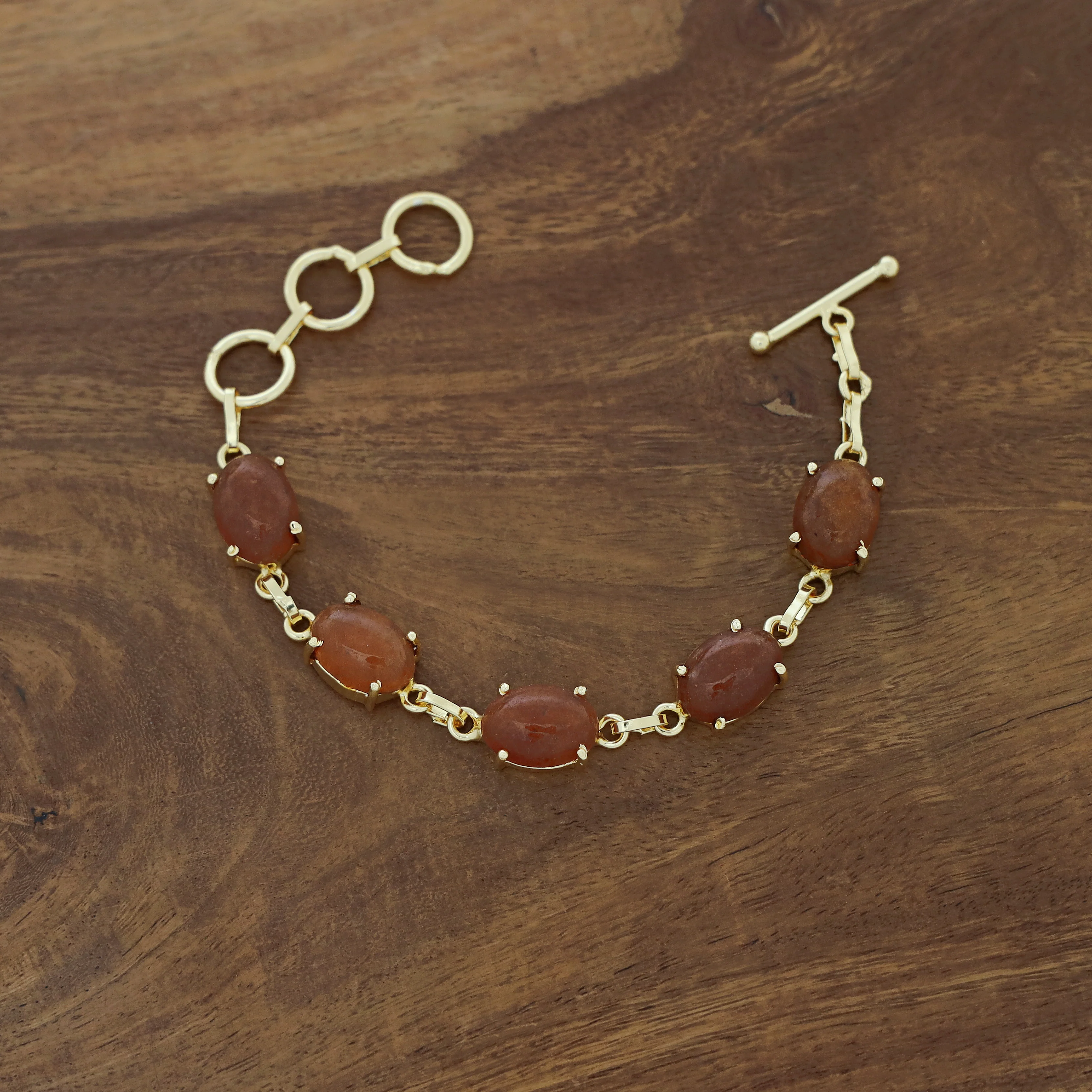 Mebal Golden Oval Natural Stone Claw Bracelet - Image 9