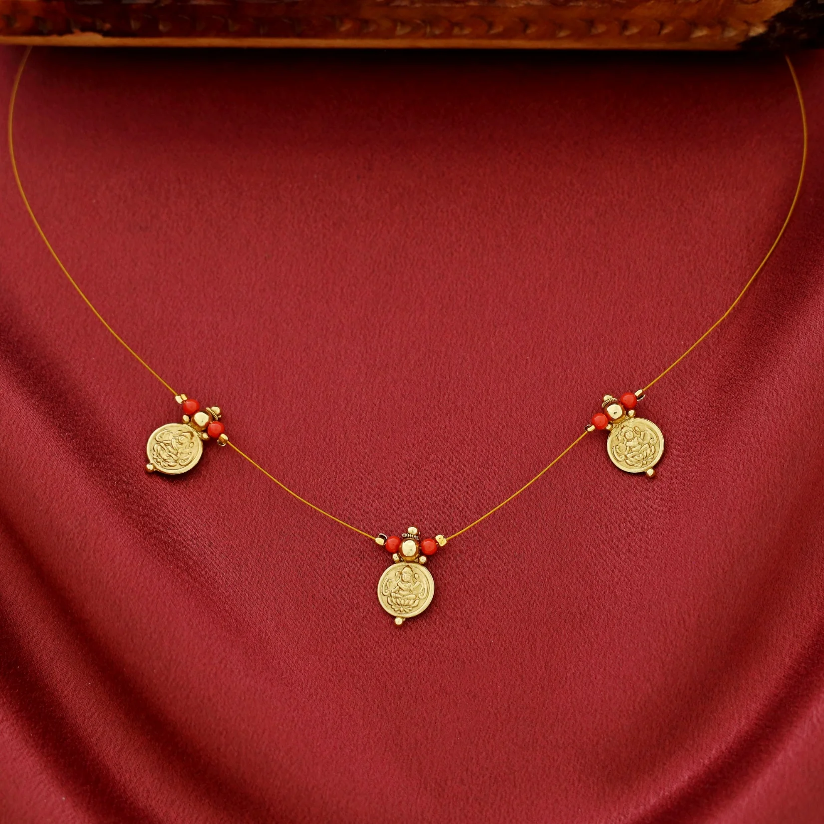 Dhanvi 3 Kashi Beaded String Neckpiece - Image 4