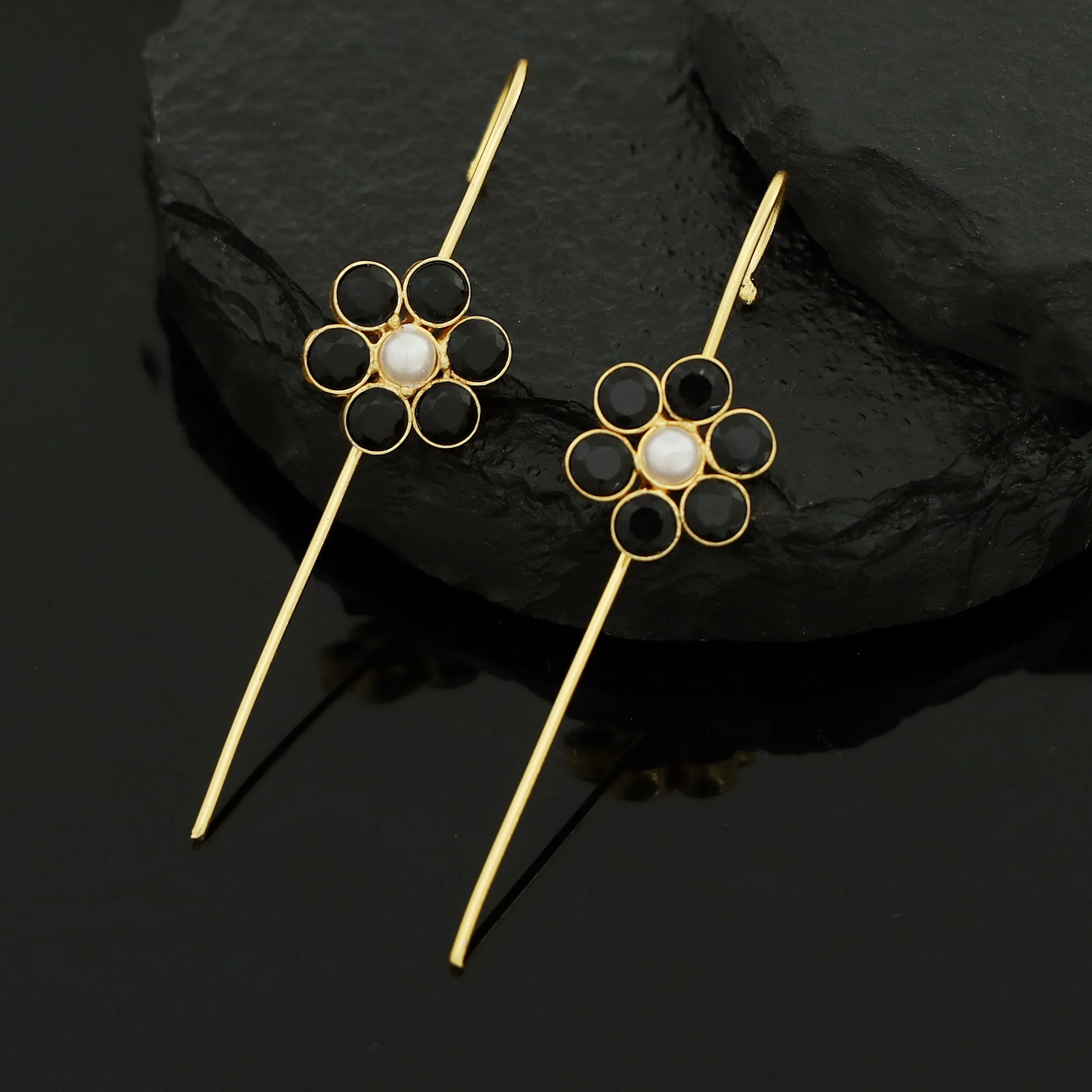Meeta Glossy Flower Pearl Ear-Cuff (Set Of 2) - Image 9