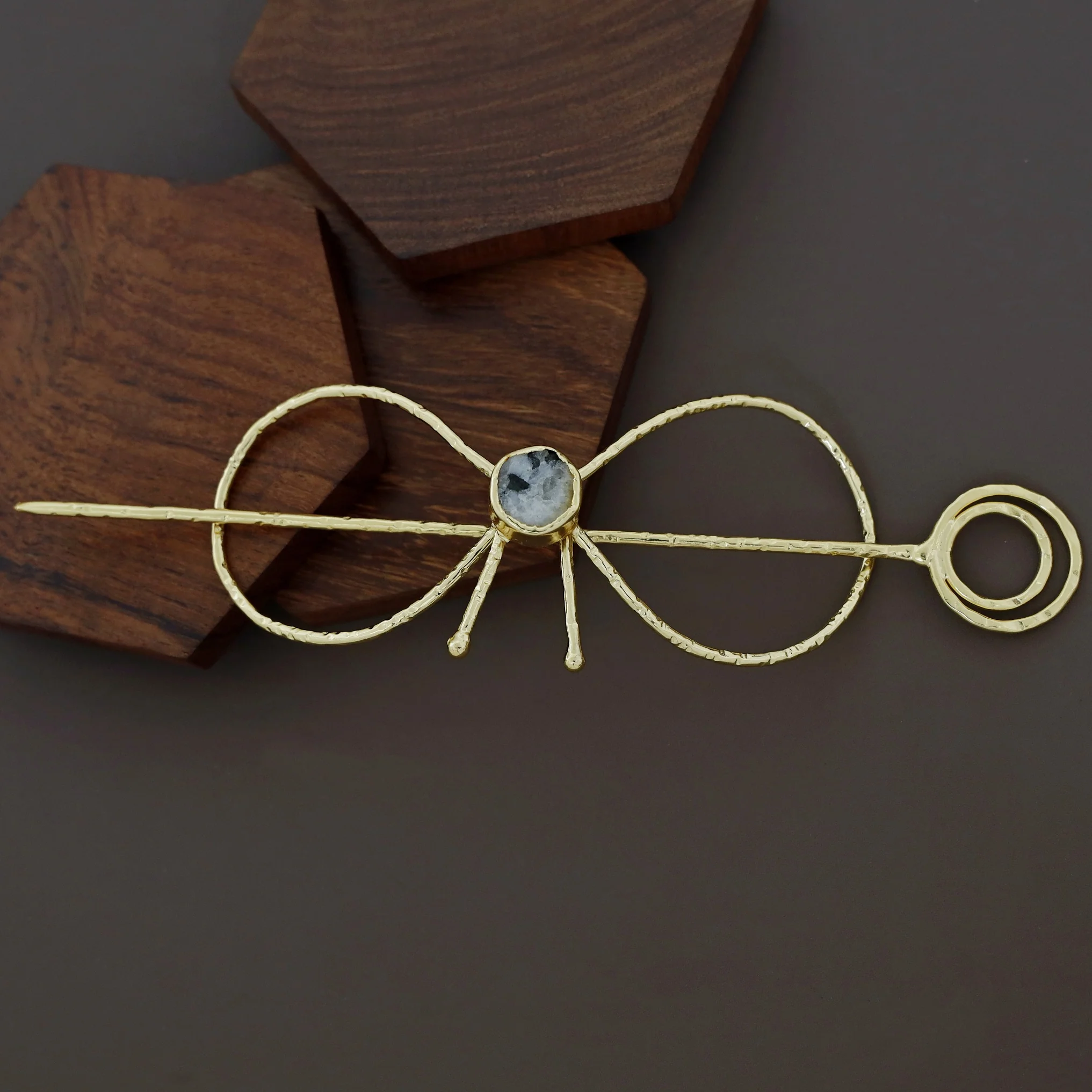 Megara Golden Hammered Ribbon Raw Stone Hair Pin - Image 10