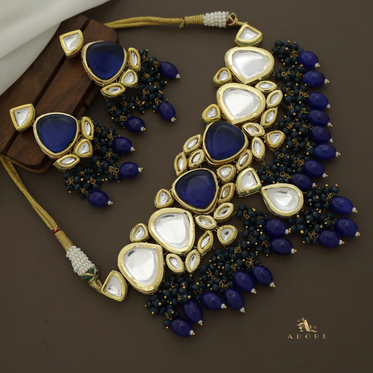 Mehanaz Kundan Choker With Earring - Image 13