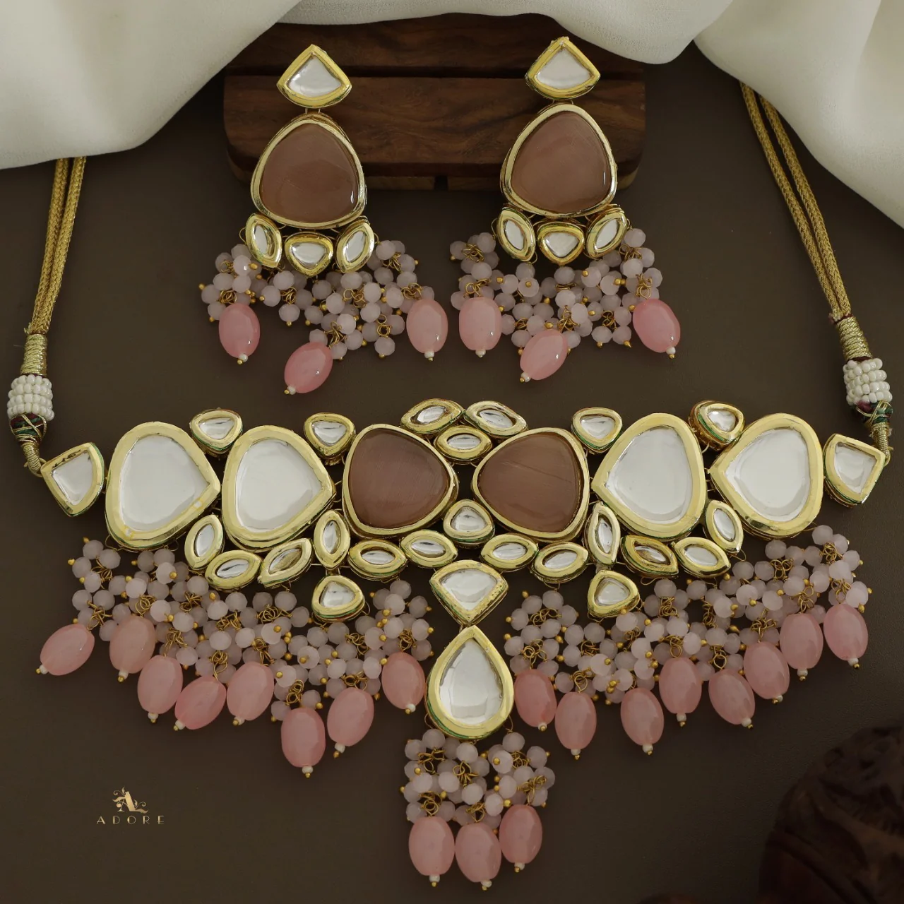 Mehanaz Kundan Choker With Earring - Image 15