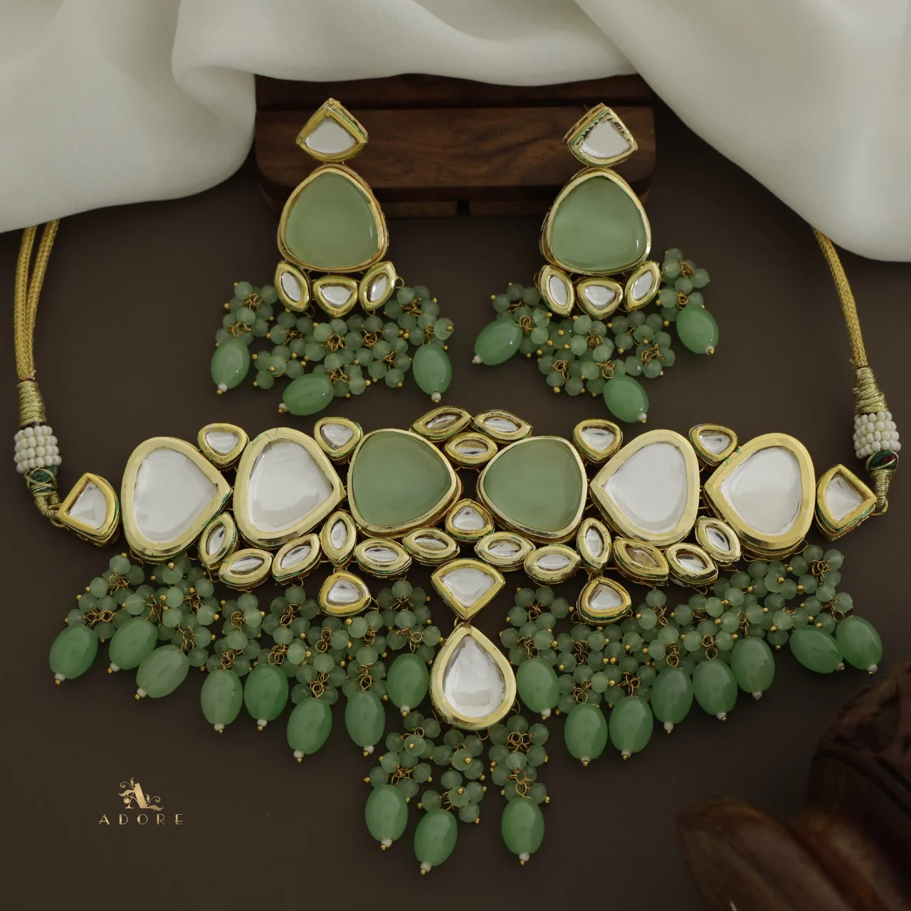 Mehanaz Kundan Choker With Earring - Image 16