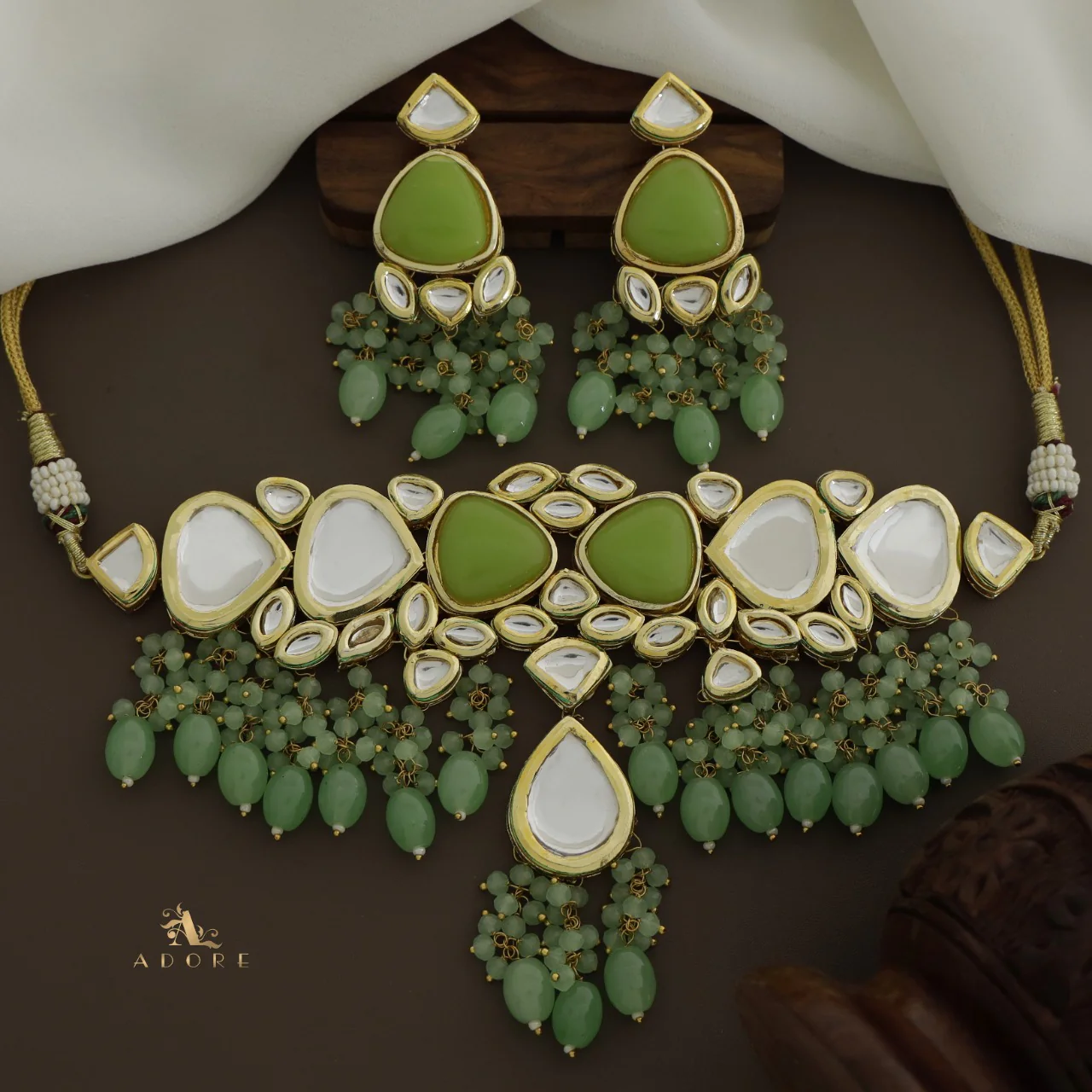 Mehanaz Kundan Choker With Earring - Image 18