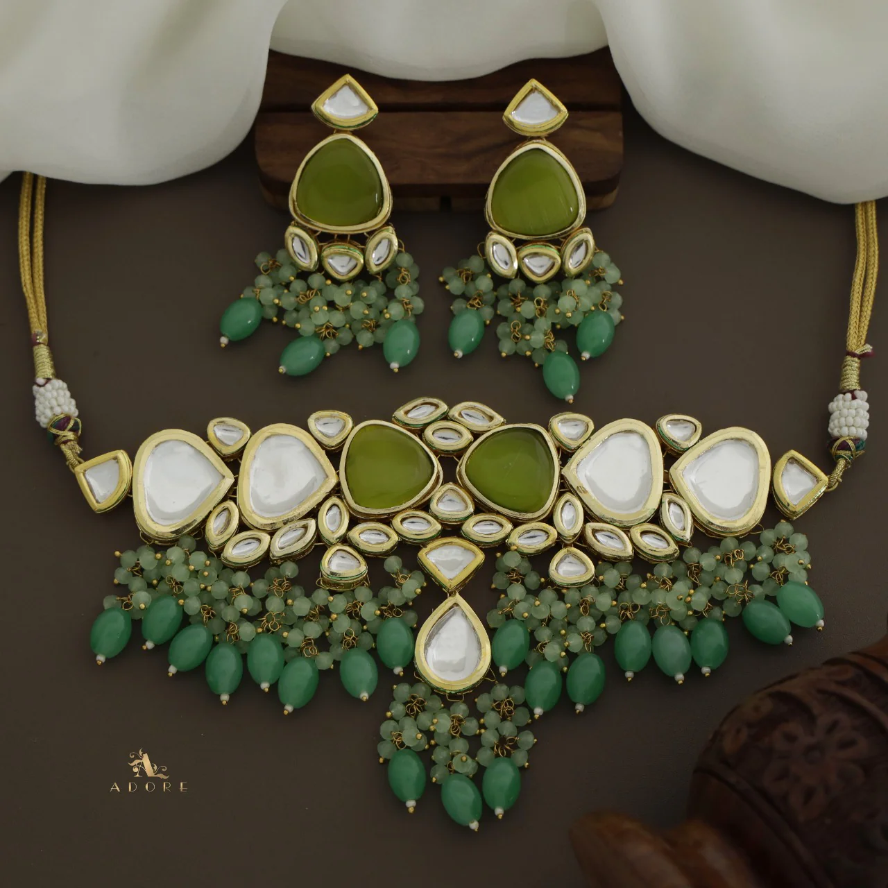 Mehanaz Kundan Choker With Earring - Image 22