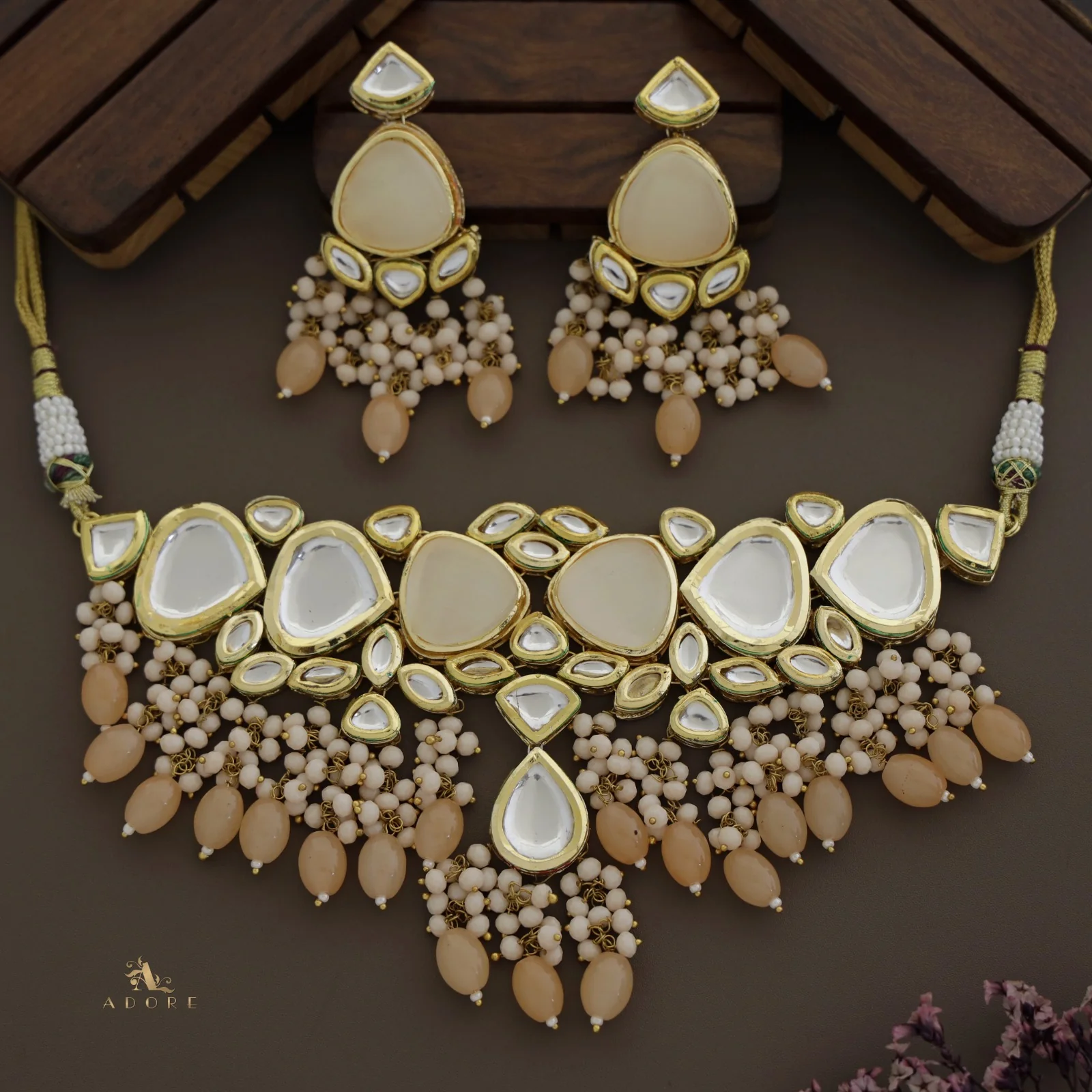 Mehanaz Kundan Choker With Earring - Image 28