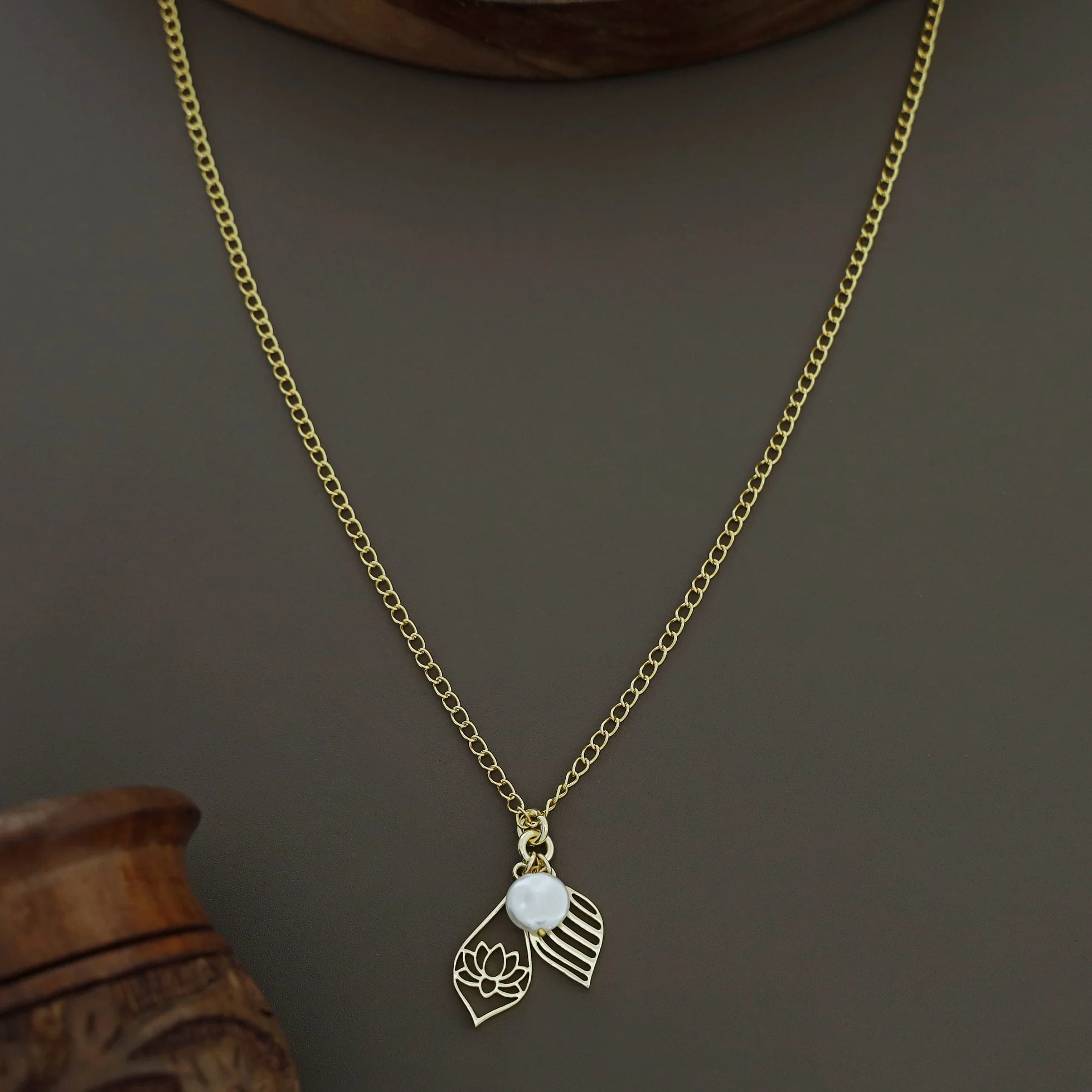 Mehara Dual Pendant Baroque Neckpiece - Image 3