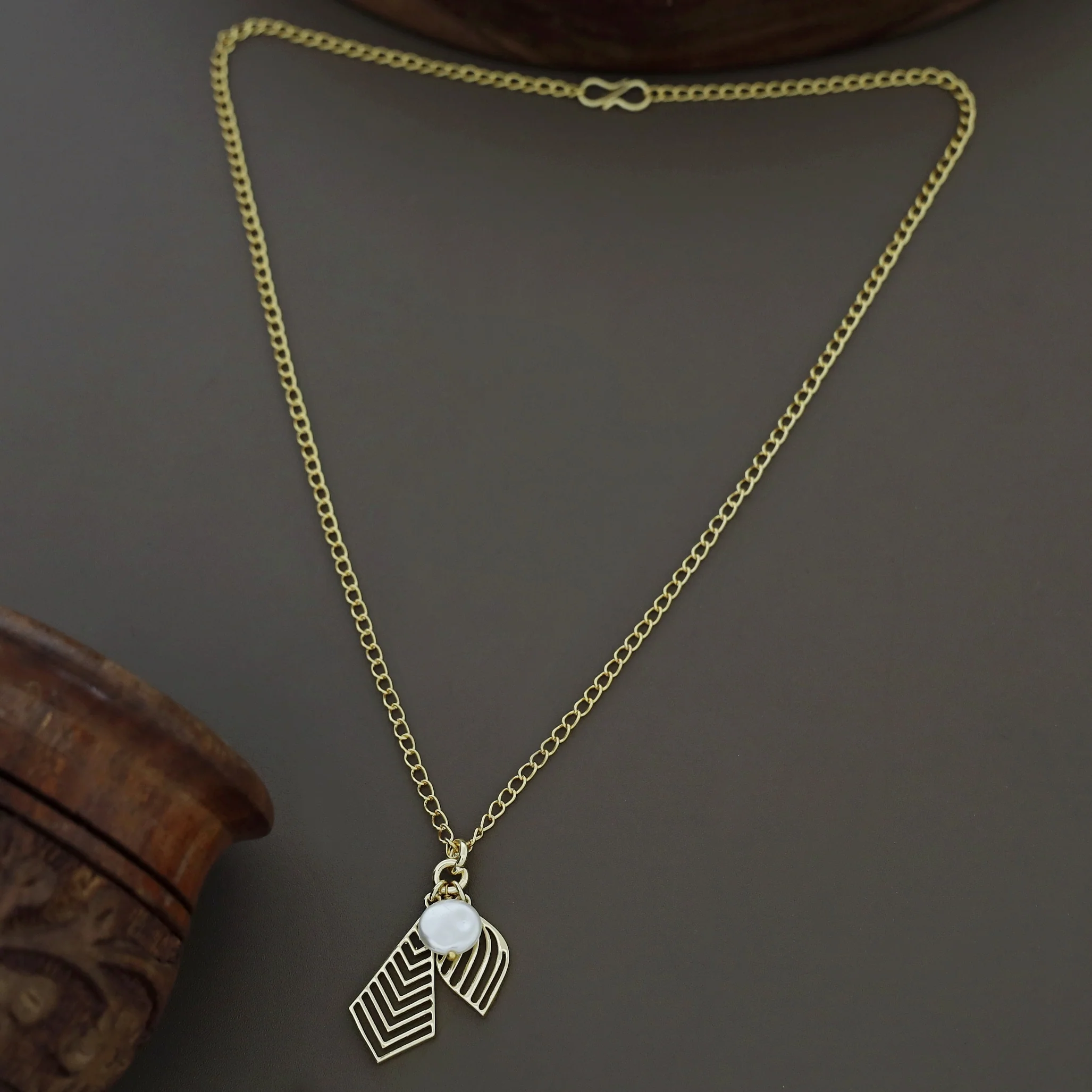Mehara Dual Pendant Baroque Neckpiece - Image 6