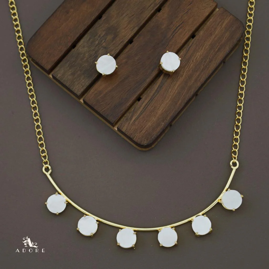 Mejuri Glossy 6 Stone Moon Neckpiece With Stud - Image 7